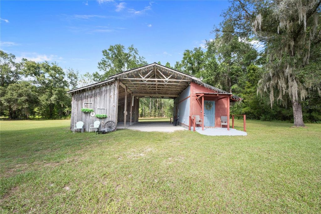 Photo of 27151 Hiawatha Boulevard, Brooksville, FL 34601 (MLS # TB8434539)