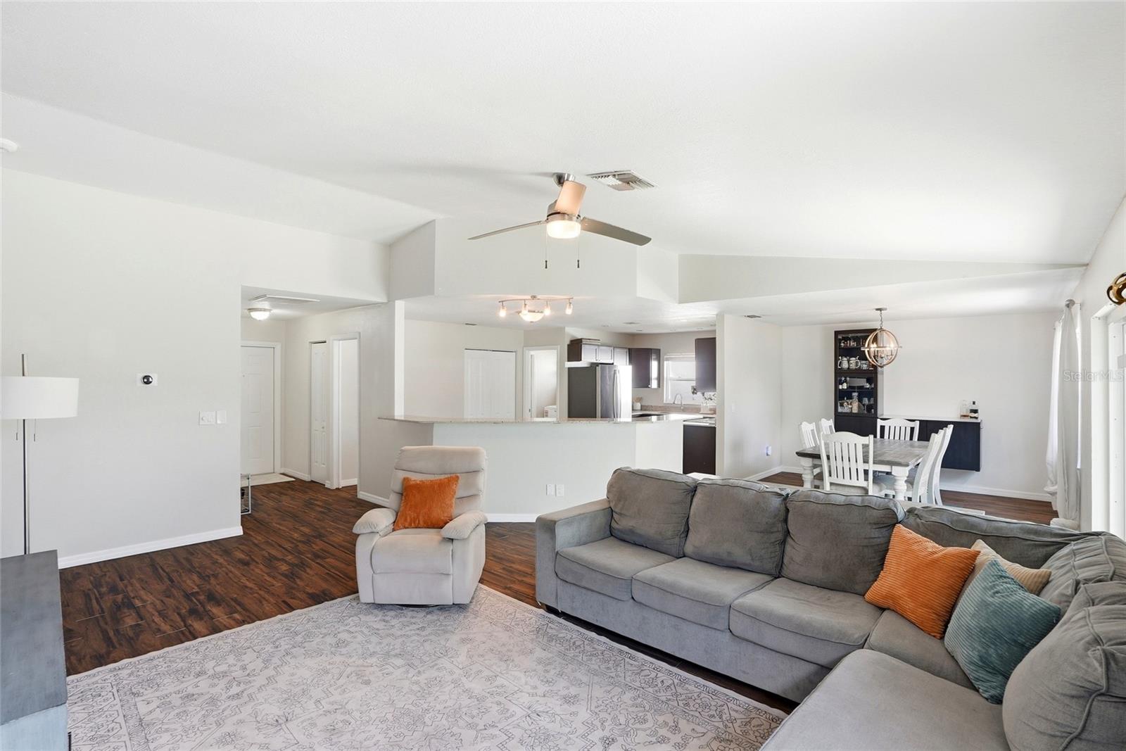 SOMERSET LAKES UNIT ONE - Residential