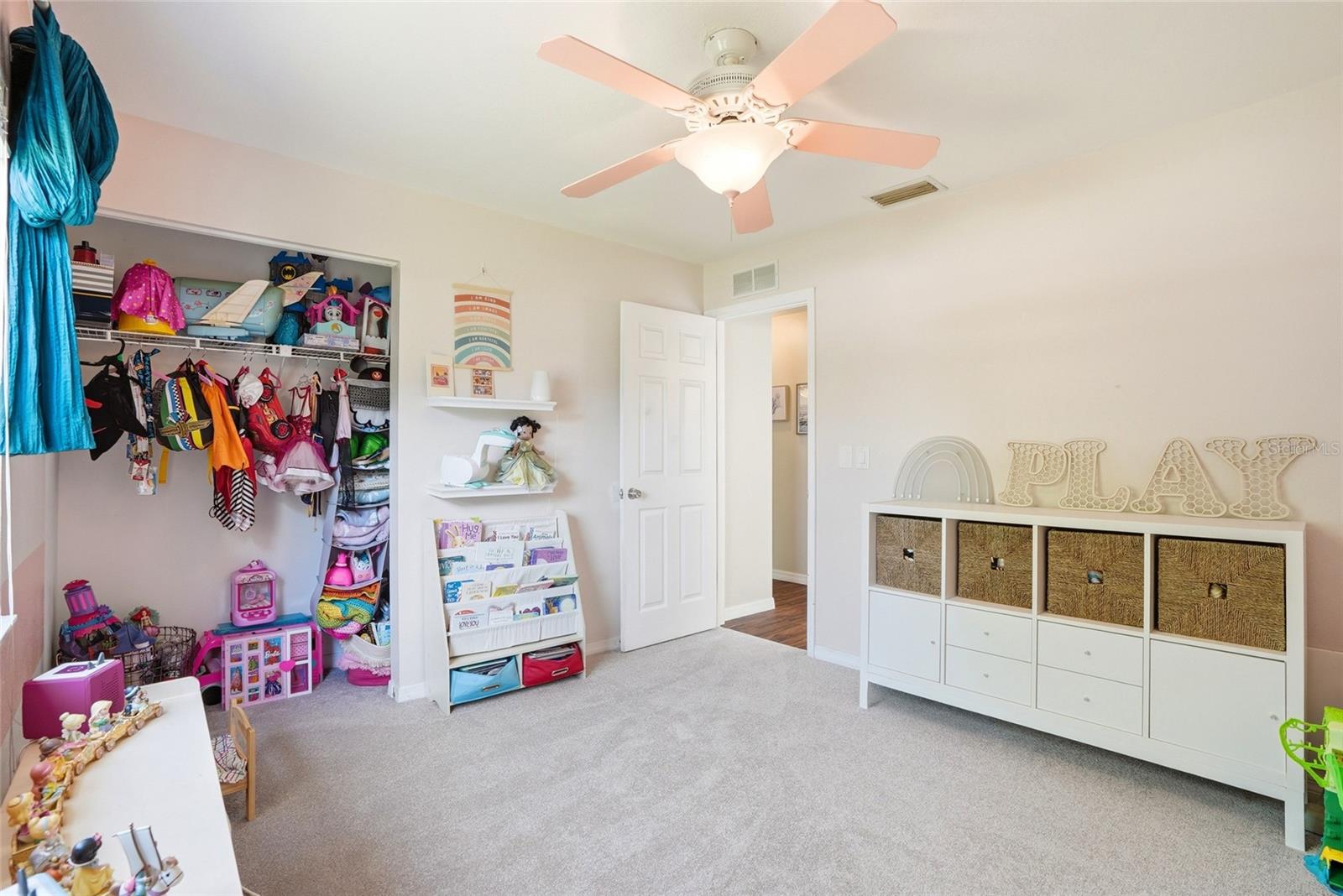 SOMERSET LAKES UNIT ONE - Residential