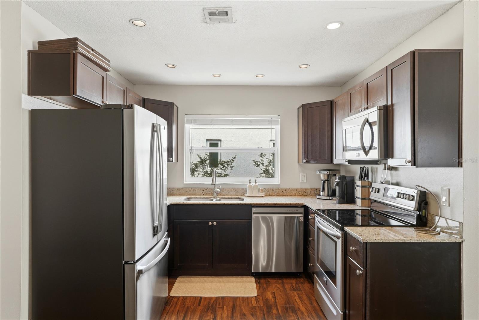 SOMERSET LAKES UNIT ONE - Residential