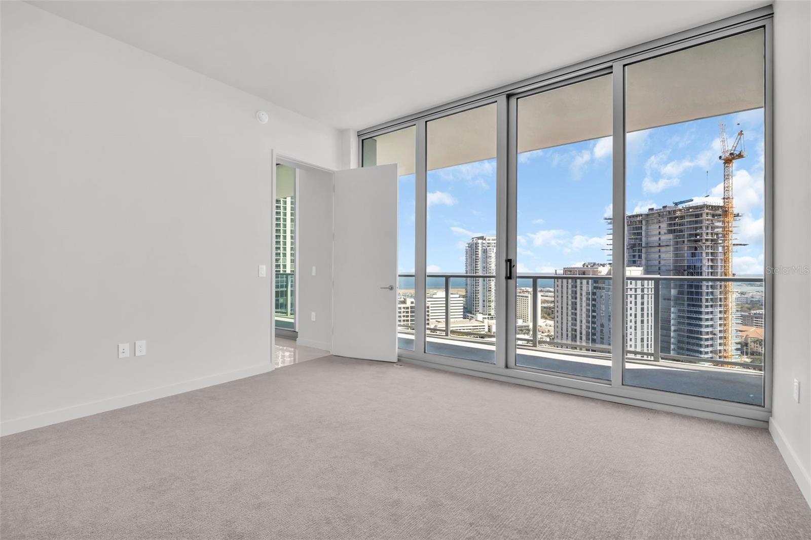 400 CENTRAL - Residential