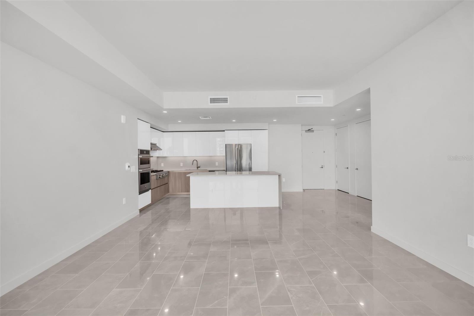 400 CENTRAL - Residential