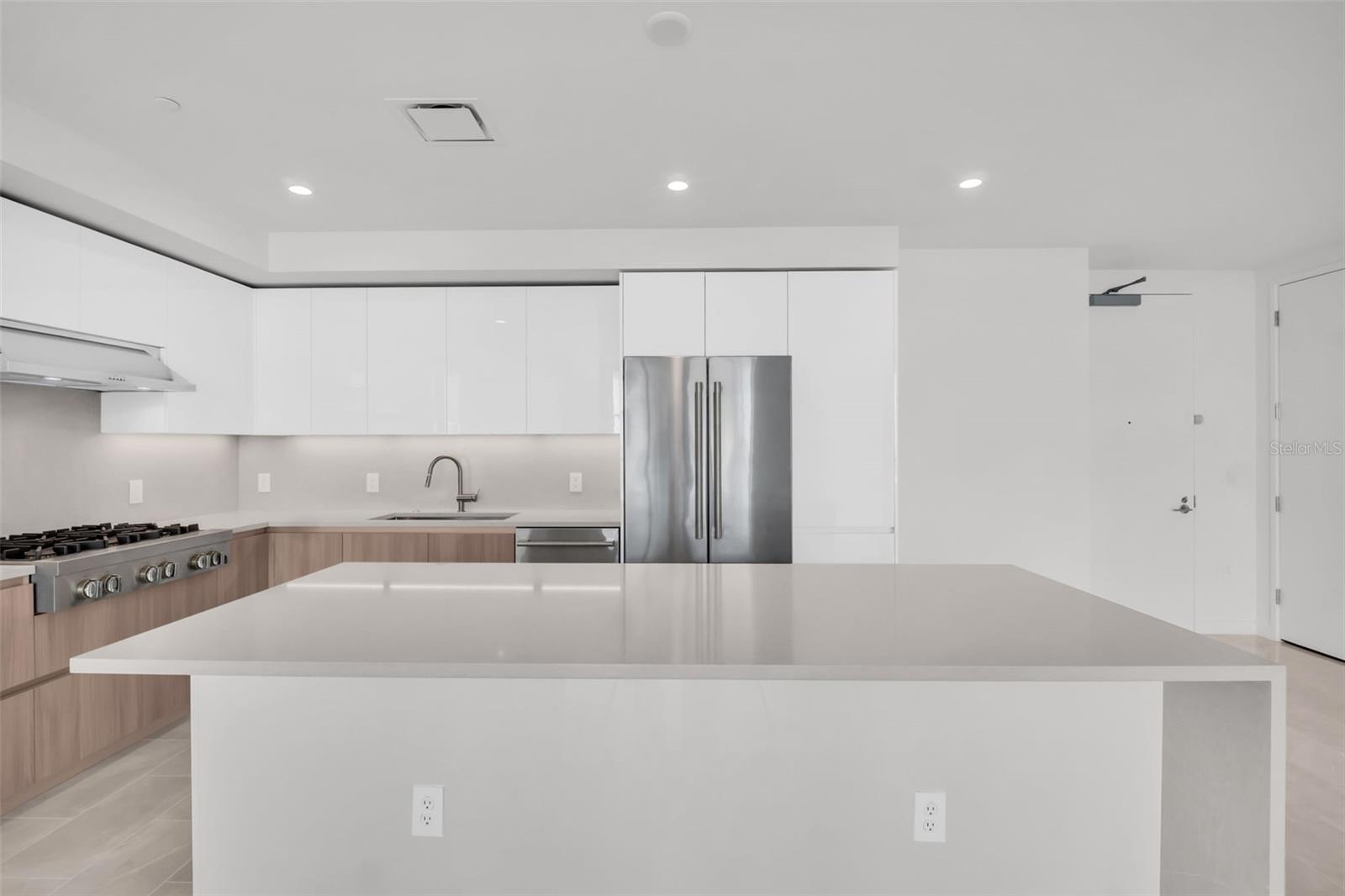 400 CENTRAL - Residential