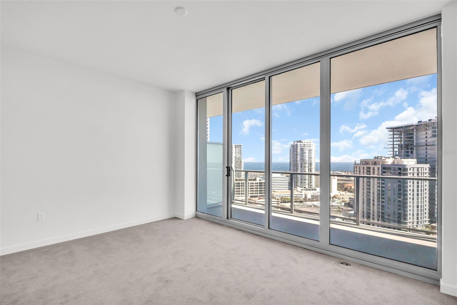 400 CENTRAL - Residential