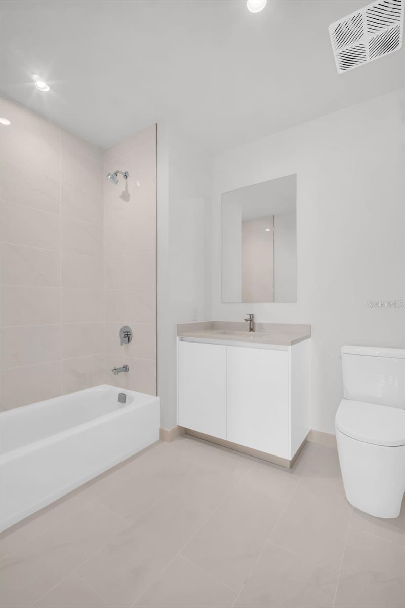 400 CENTRAL - Residential