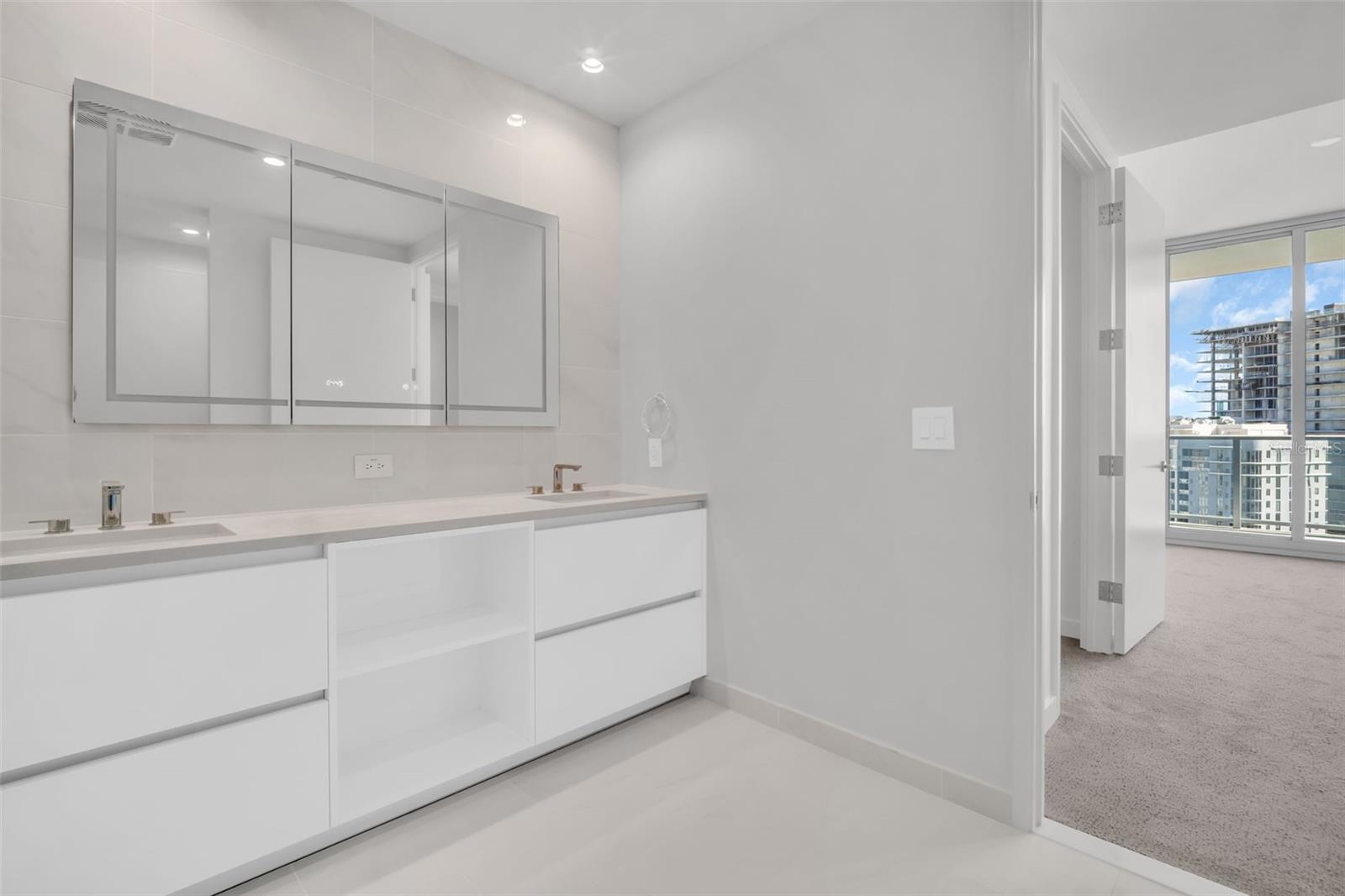 400 CENTRAL - Residential