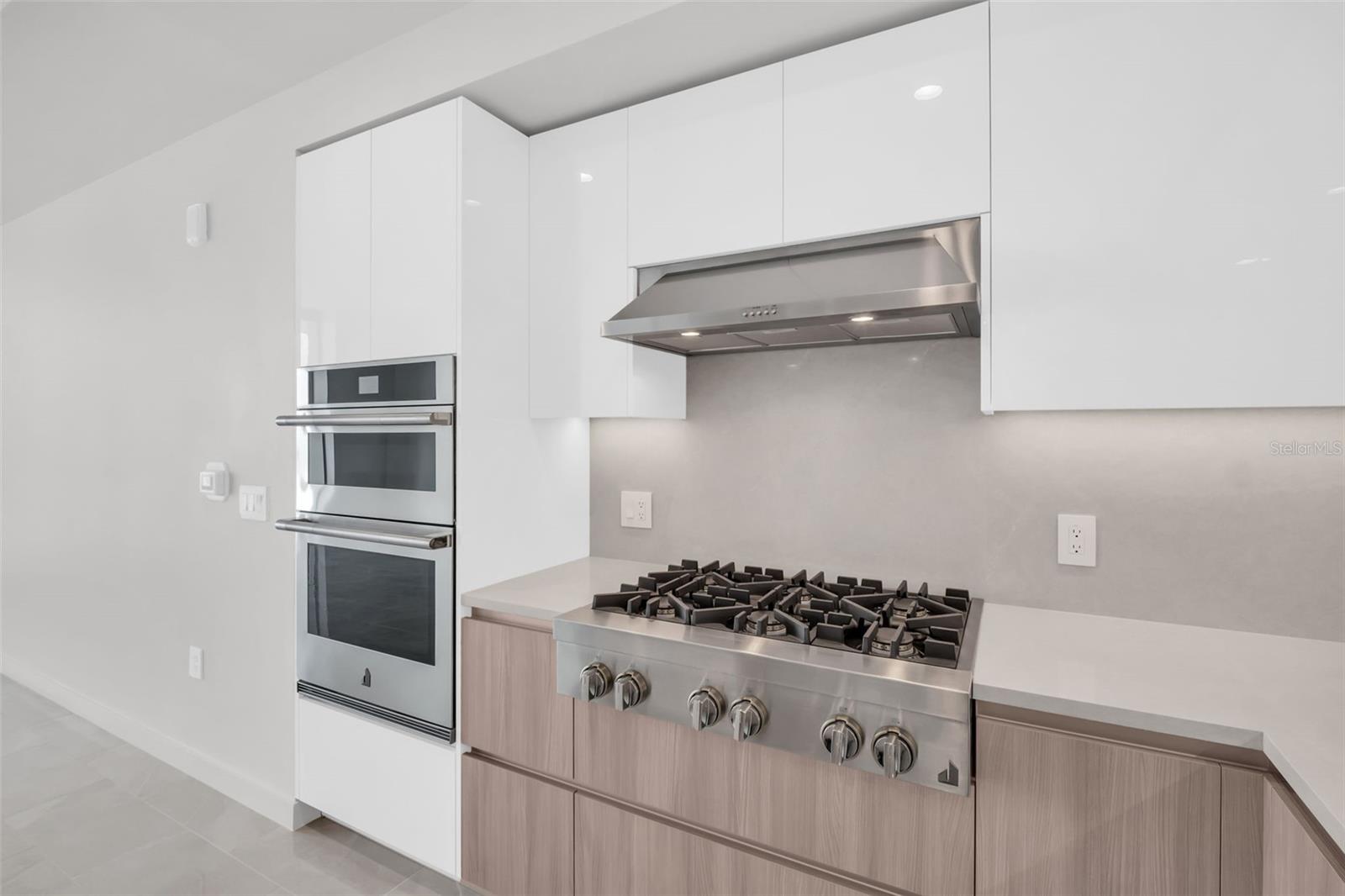 400 CENTRAL - Residential