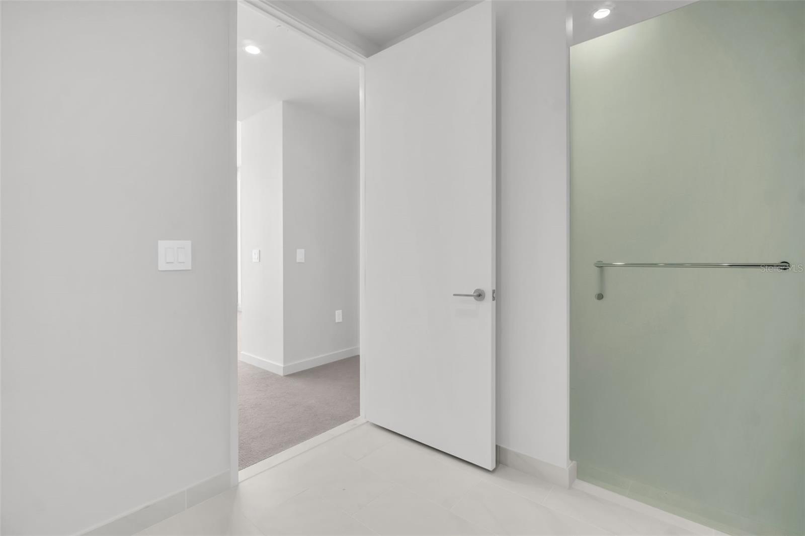 400 CENTRAL - Residential