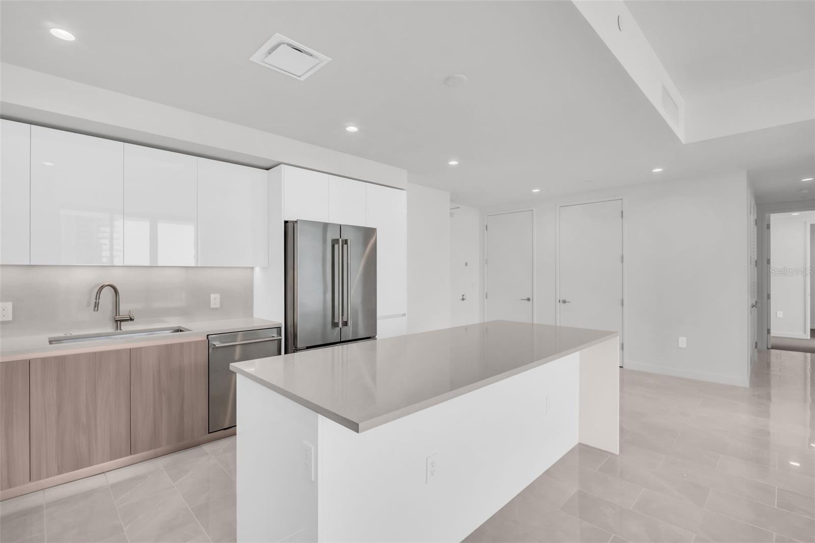 400 CENTRAL - Residential