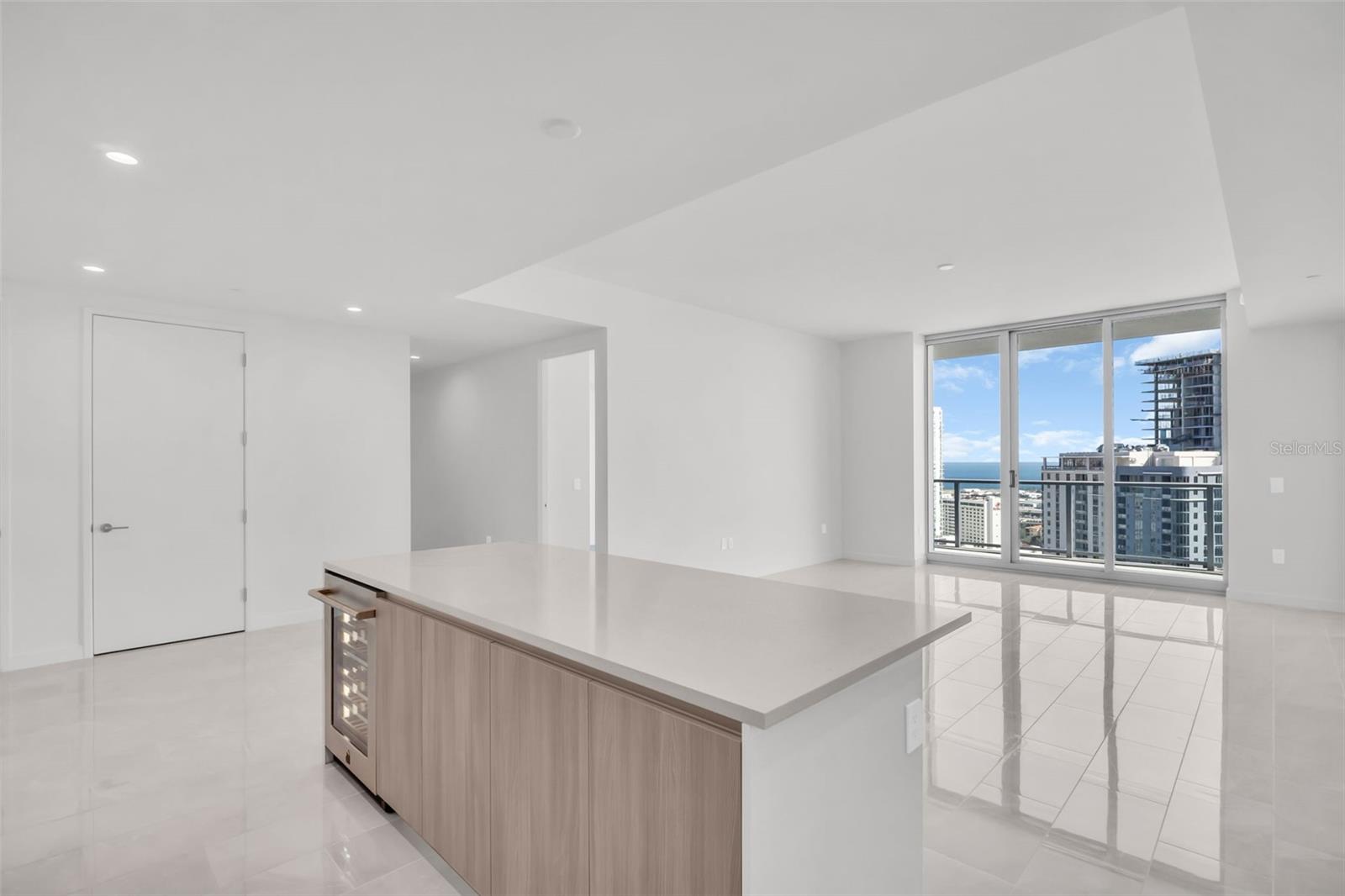 400 CENTRAL - Residential