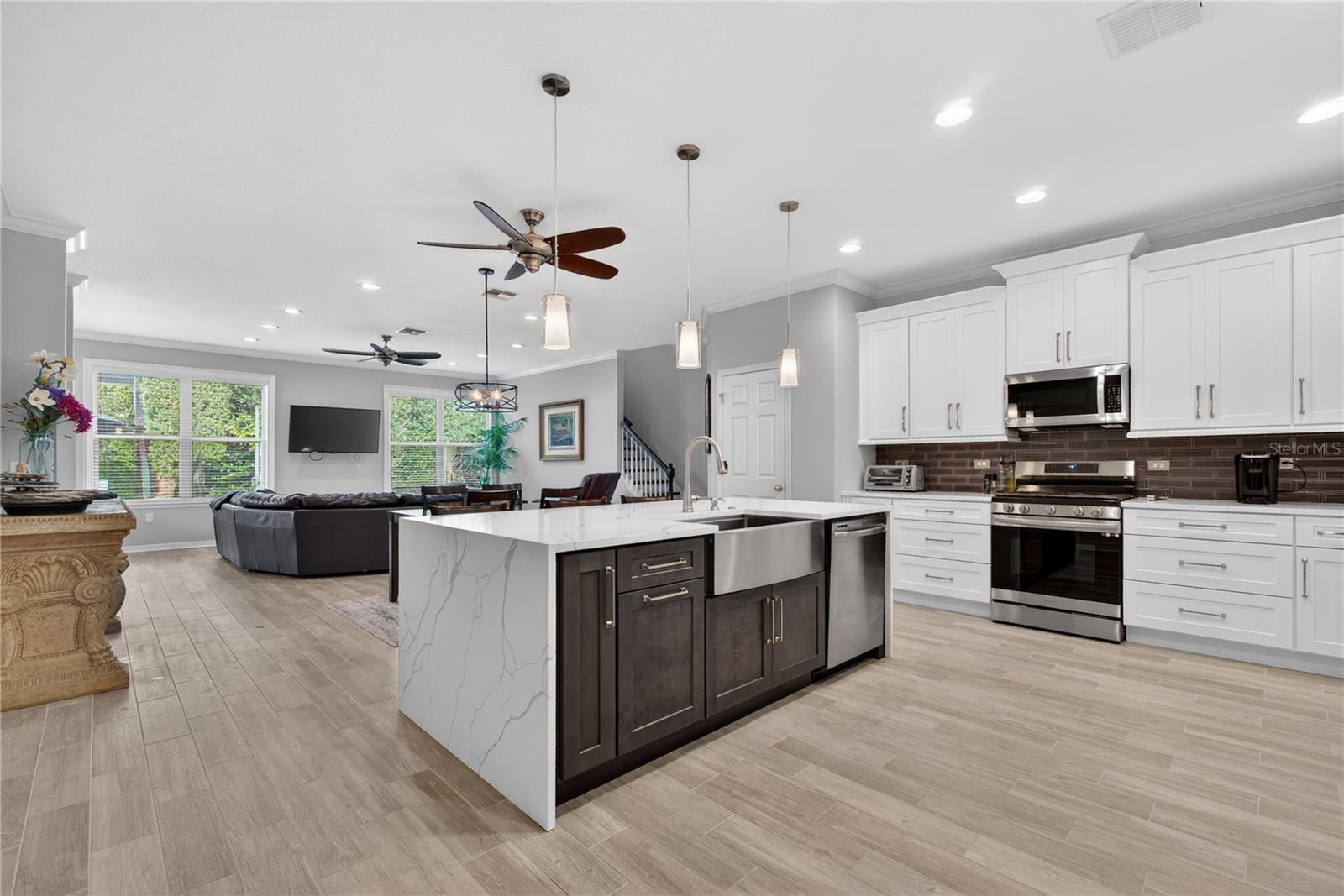 BELLA VISTA - Residential