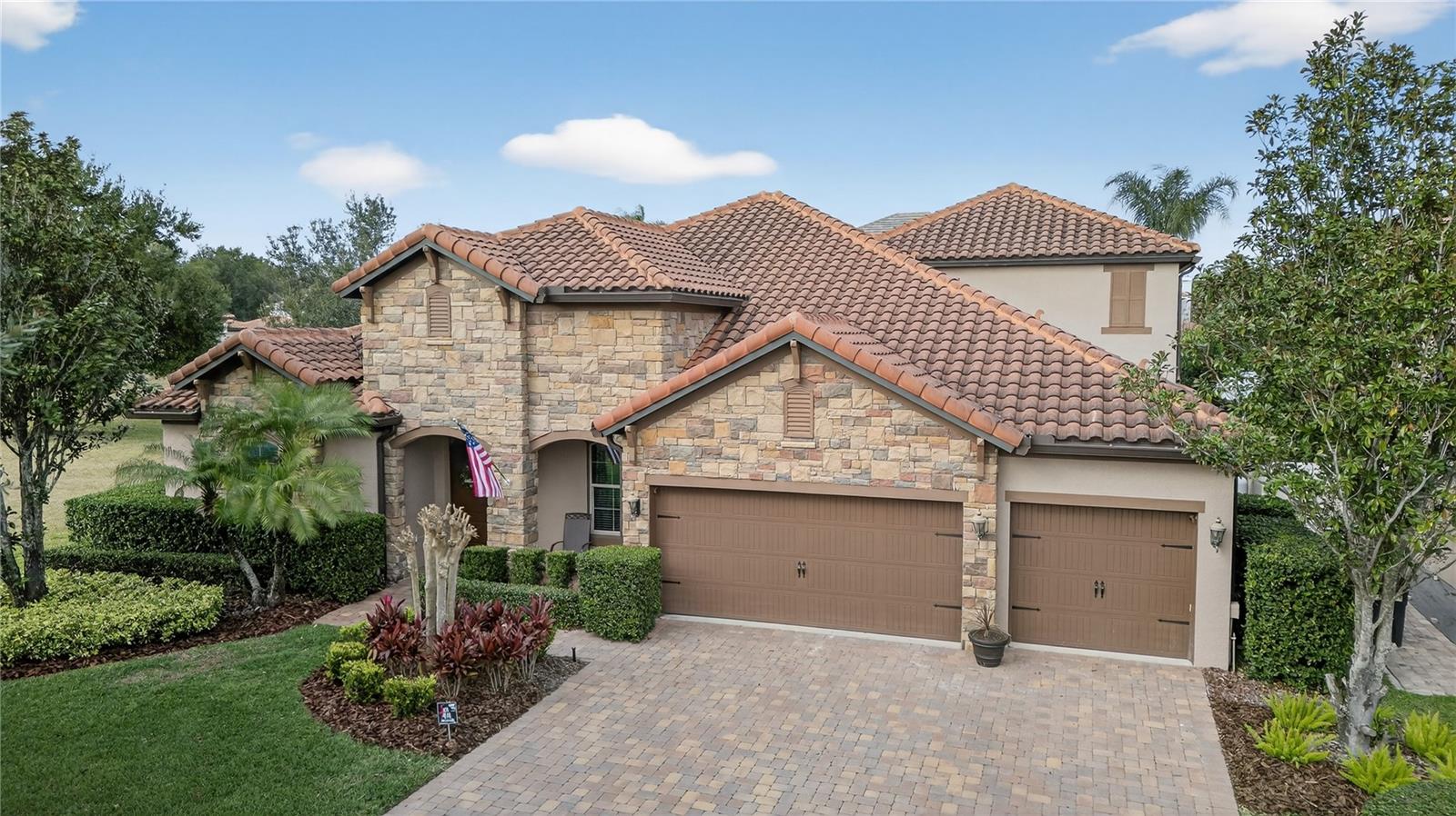 BELLA VISTA - Residential