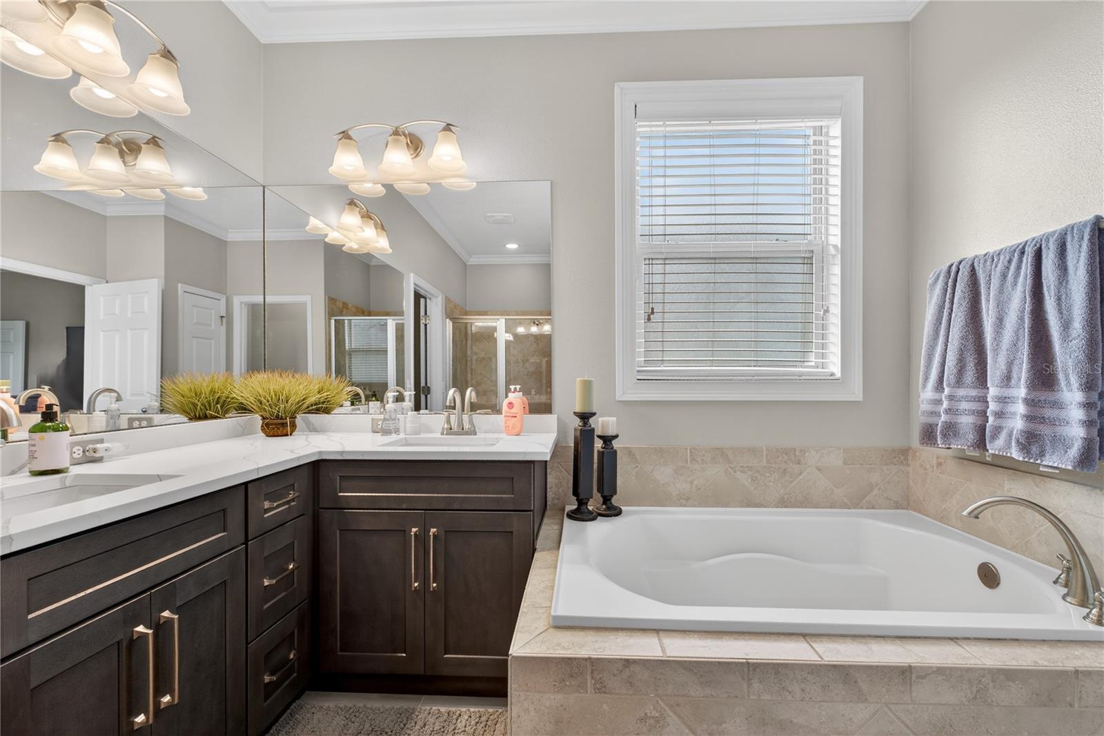 BELLA VISTA - Residential