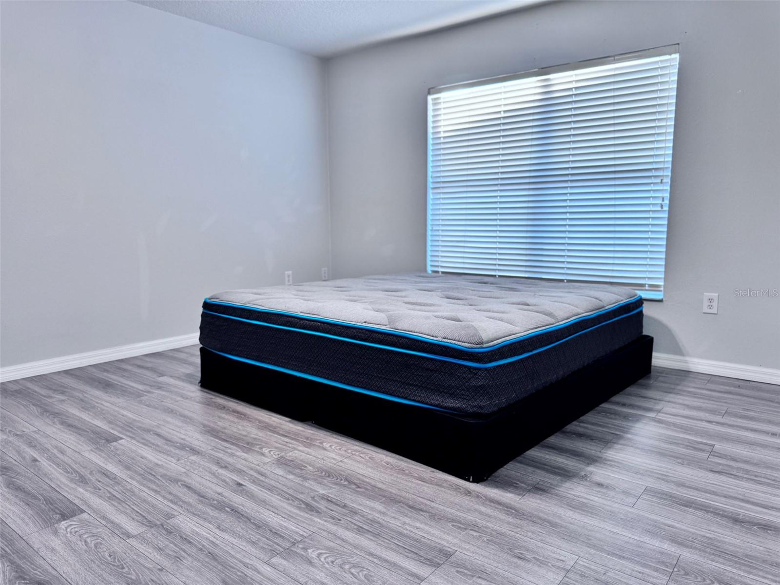 FOUR CORNERS PH 02 - Residential Lease