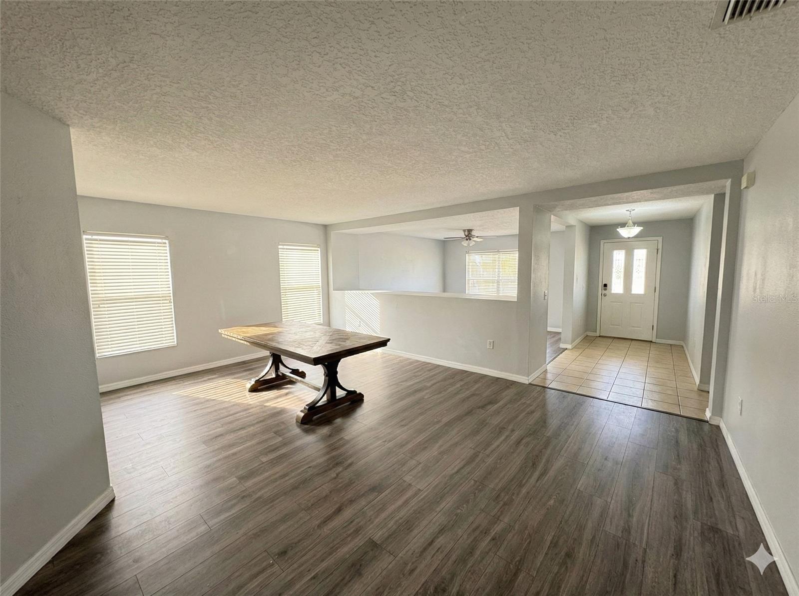 FOUR CORNERS PH 02 - Residential Lease