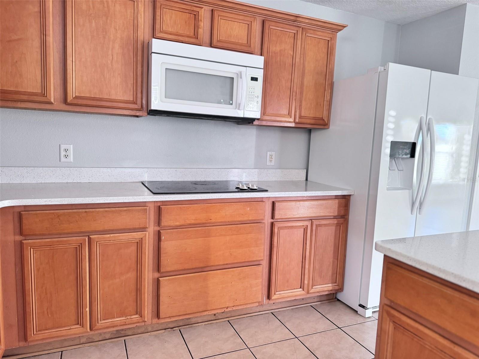 FOUR CORNERS PH 02 - Residential Lease