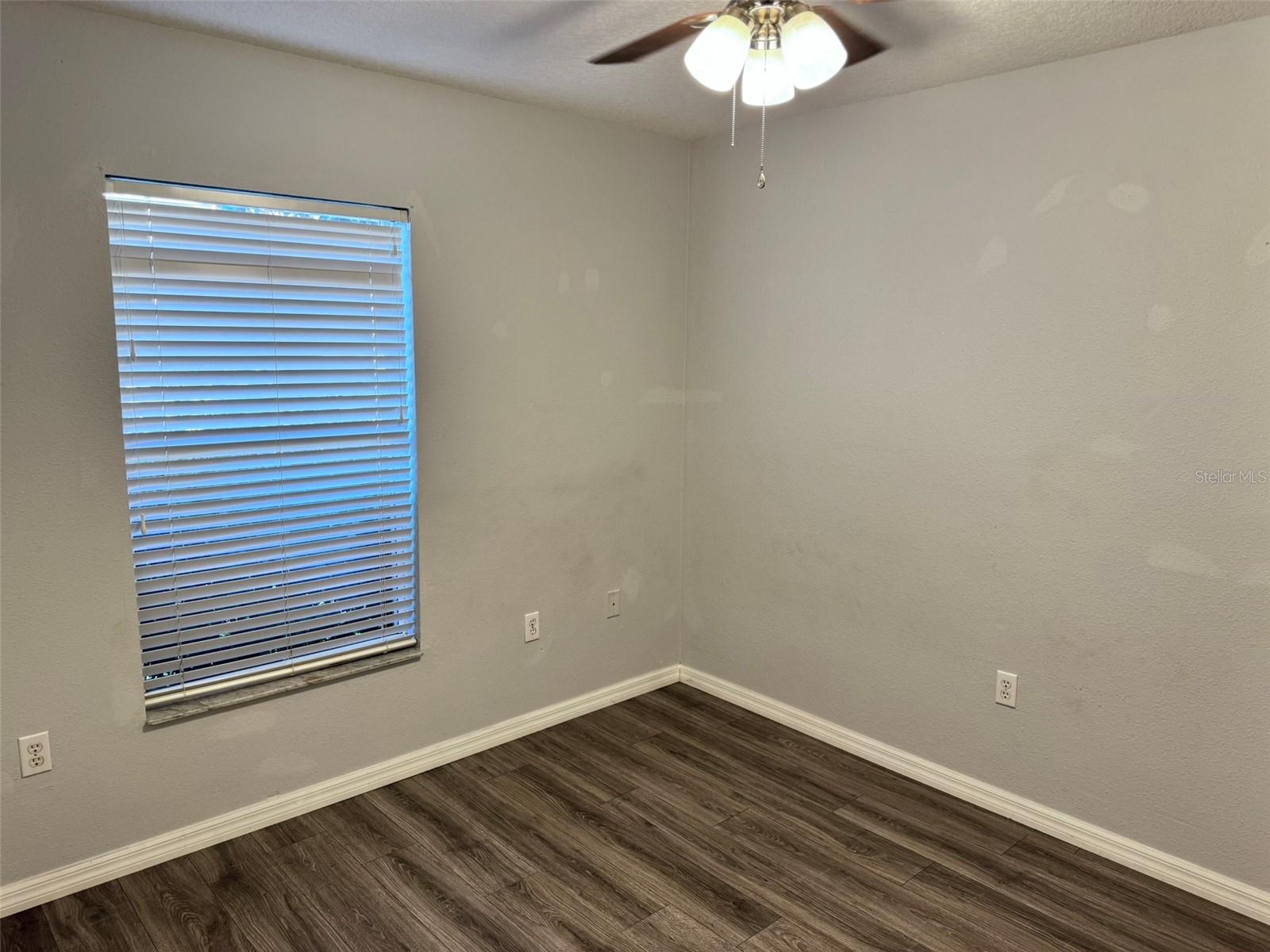 FOUR CORNERS PH 02 - Residential Lease