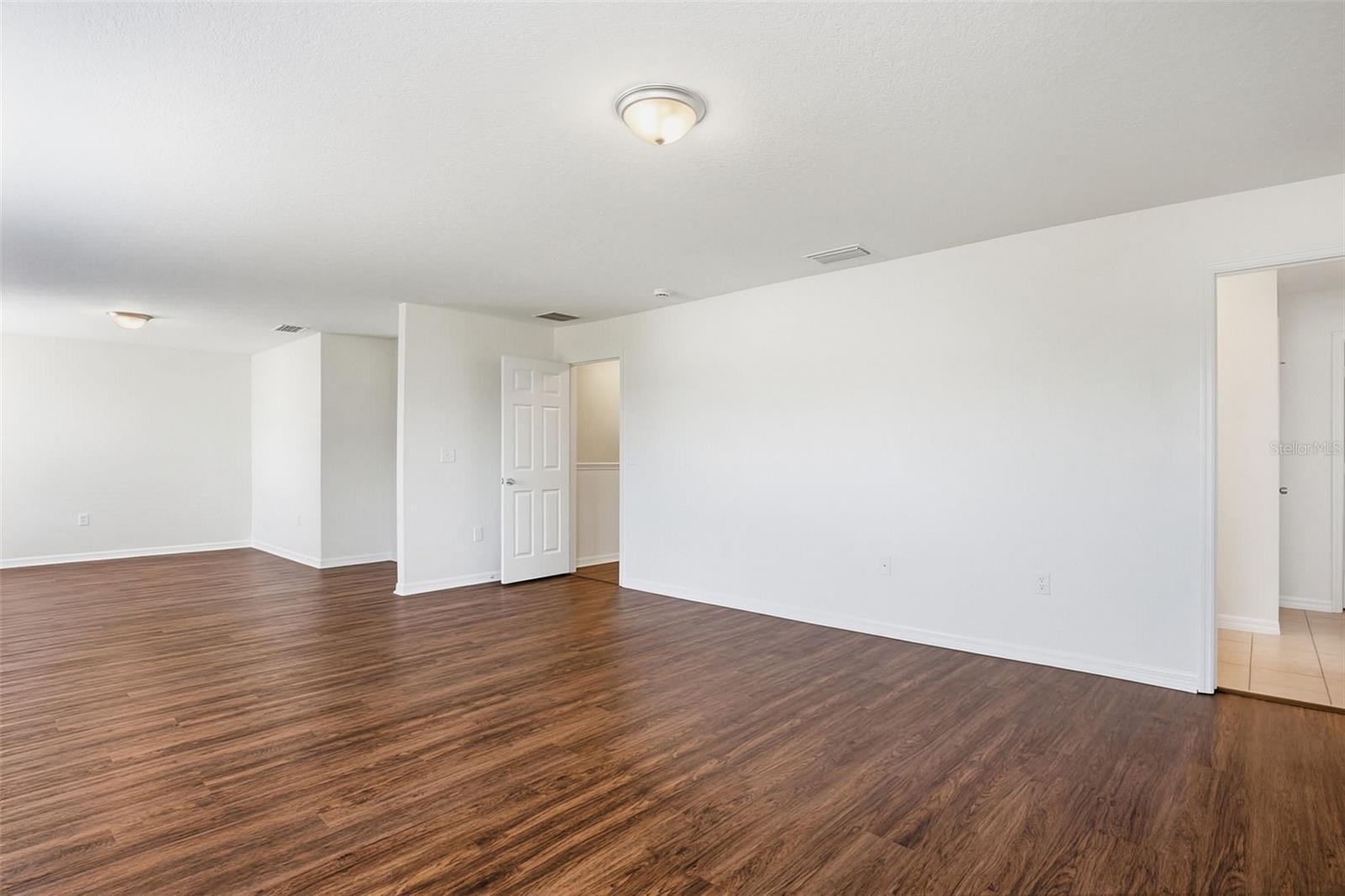 SOUTH BAY LAKES UNIT 1 - Residential