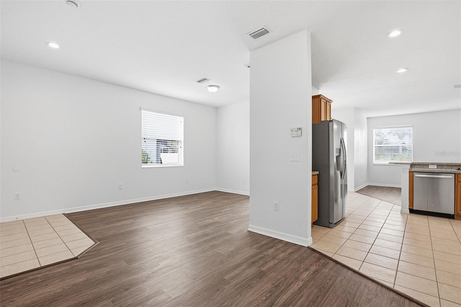 SOUTH BAY LAKES UNIT 1 - Residential