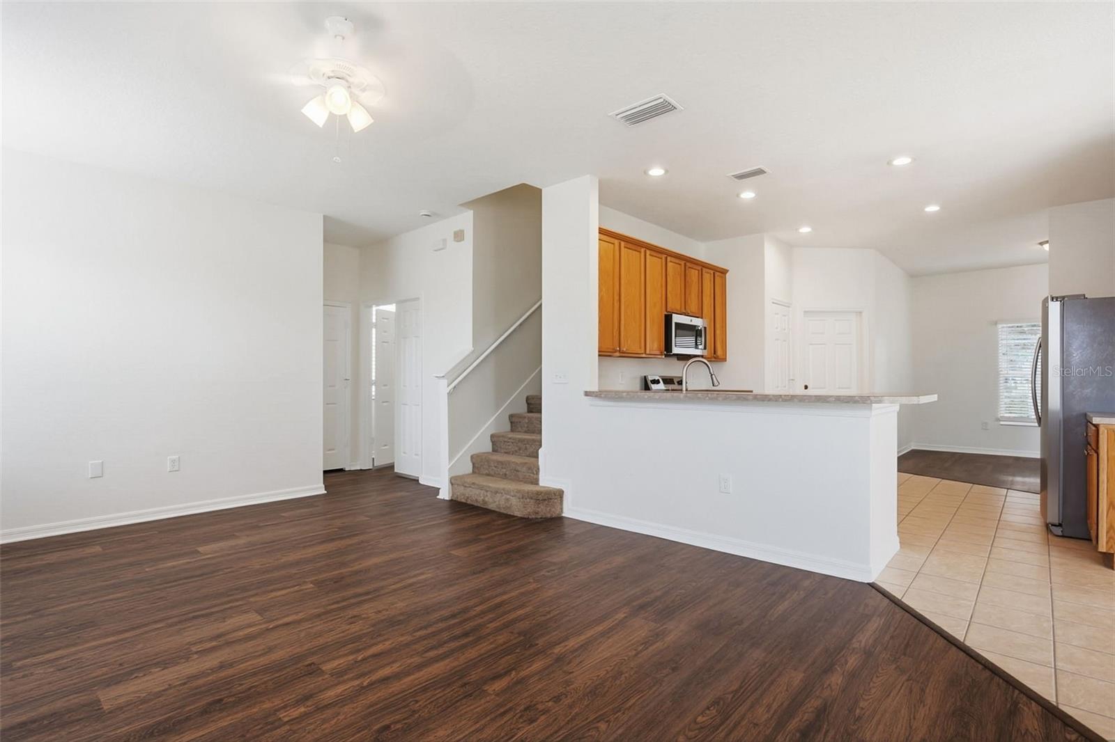 SOUTH BAY LAKES UNIT 1 - Residential