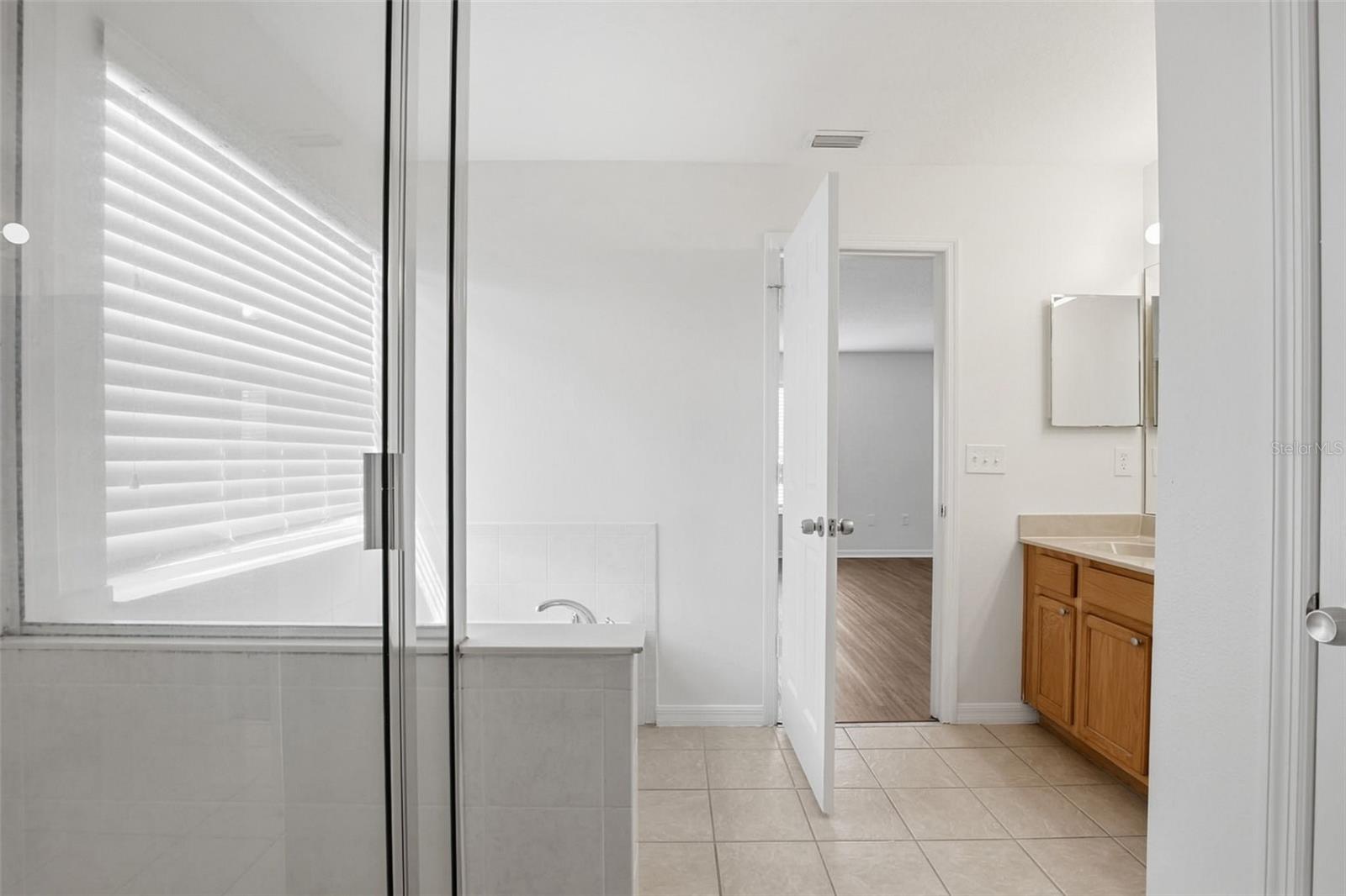 SOUTH BAY LAKES UNIT 1 - Residential