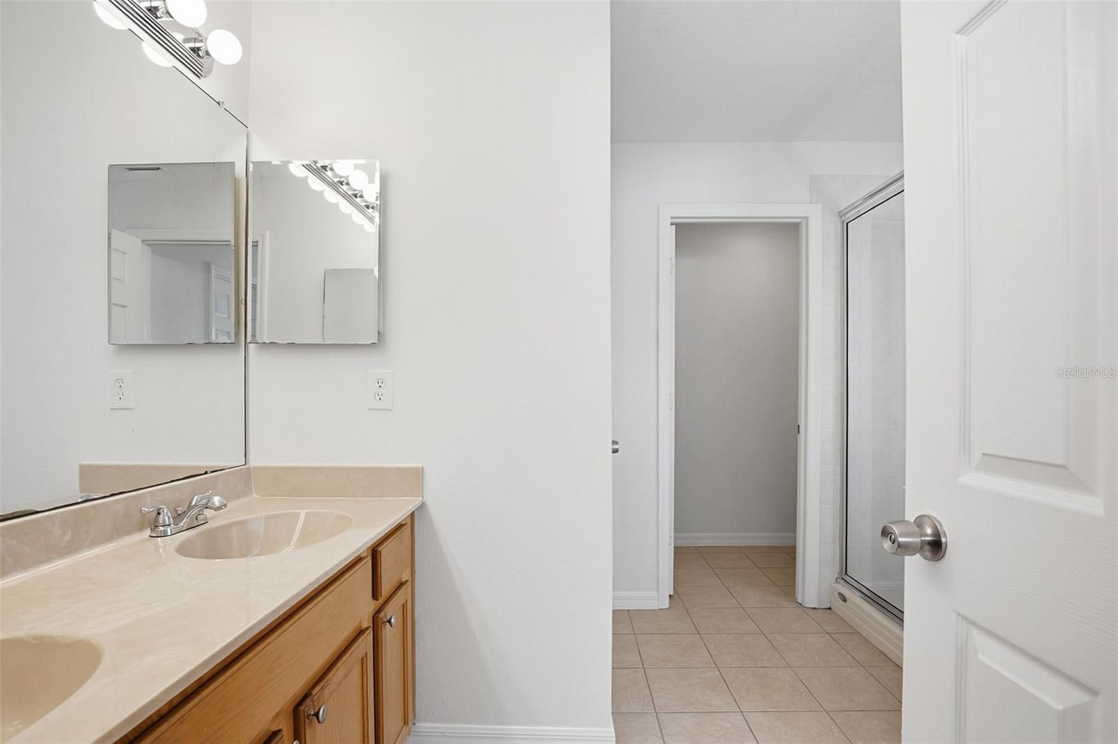 SOUTH BAY LAKES UNIT 1 - Residential