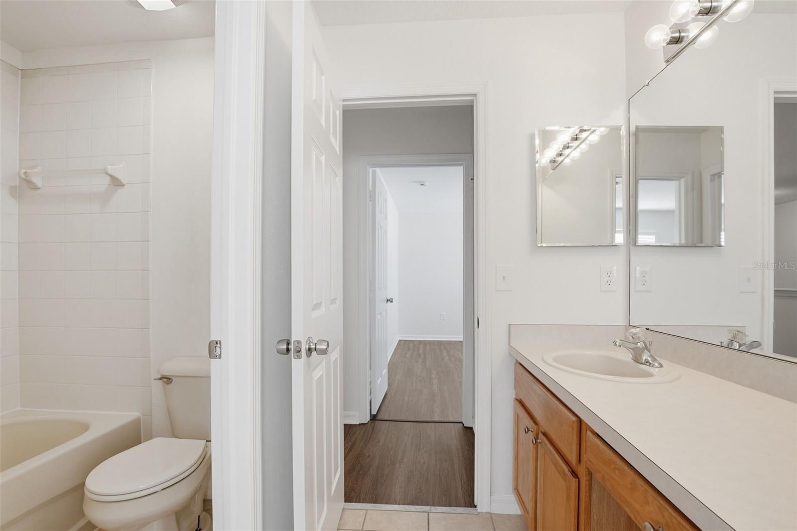 SOUTH BAY LAKES UNIT 1 - Residential