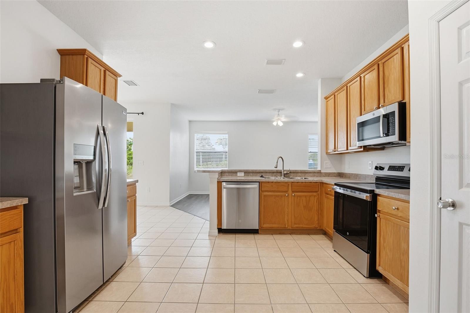 SOUTH BAY LAKES UNIT 1 - Residential