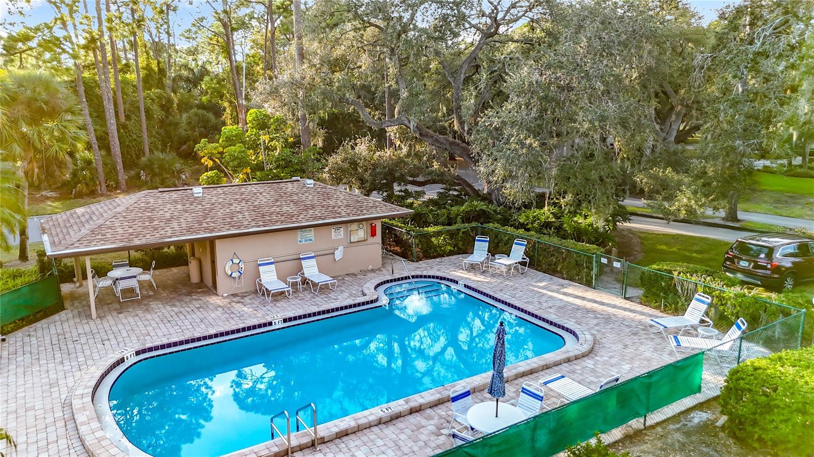 HAMMOCKS - Residential