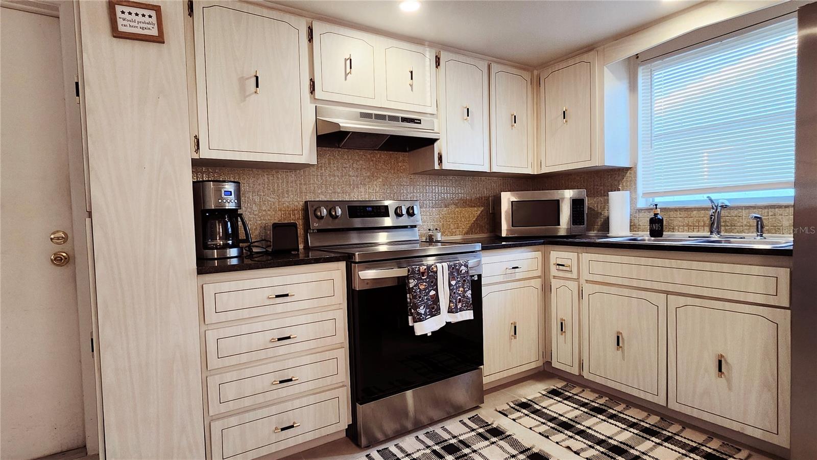 REGENCY PARK - Residential