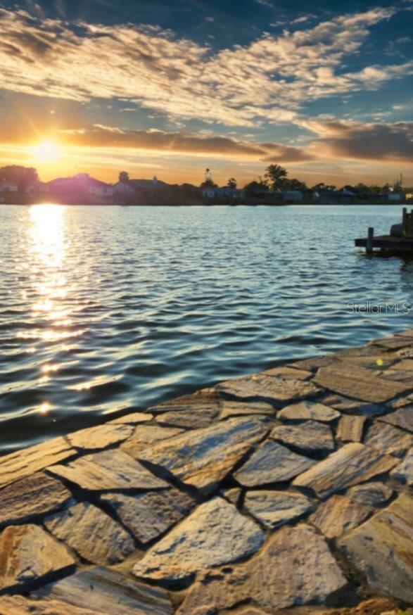 REGENCY PARK - Residential