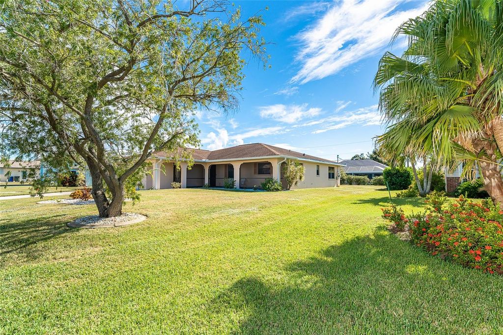 Photo of 32 Clintwood Avenue, Englewood, FL 34223 (MLS # N6141399)