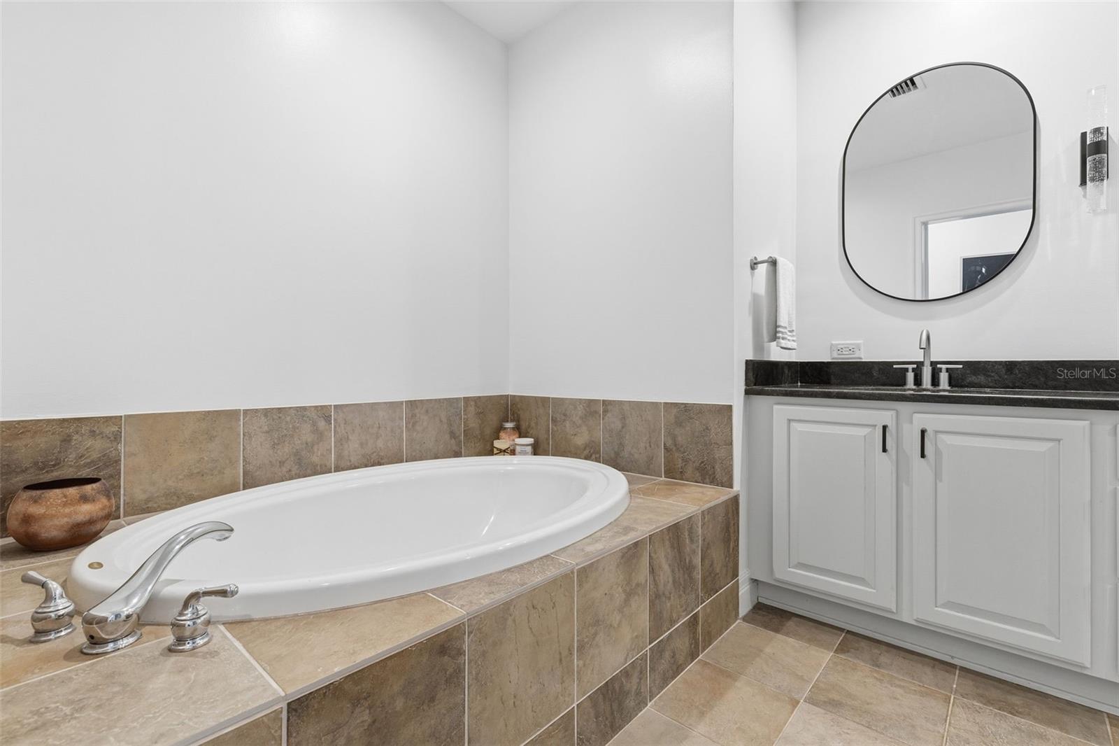 TOWERS OF CHANNELSIDE CONDOMINIUM - Residential Lease