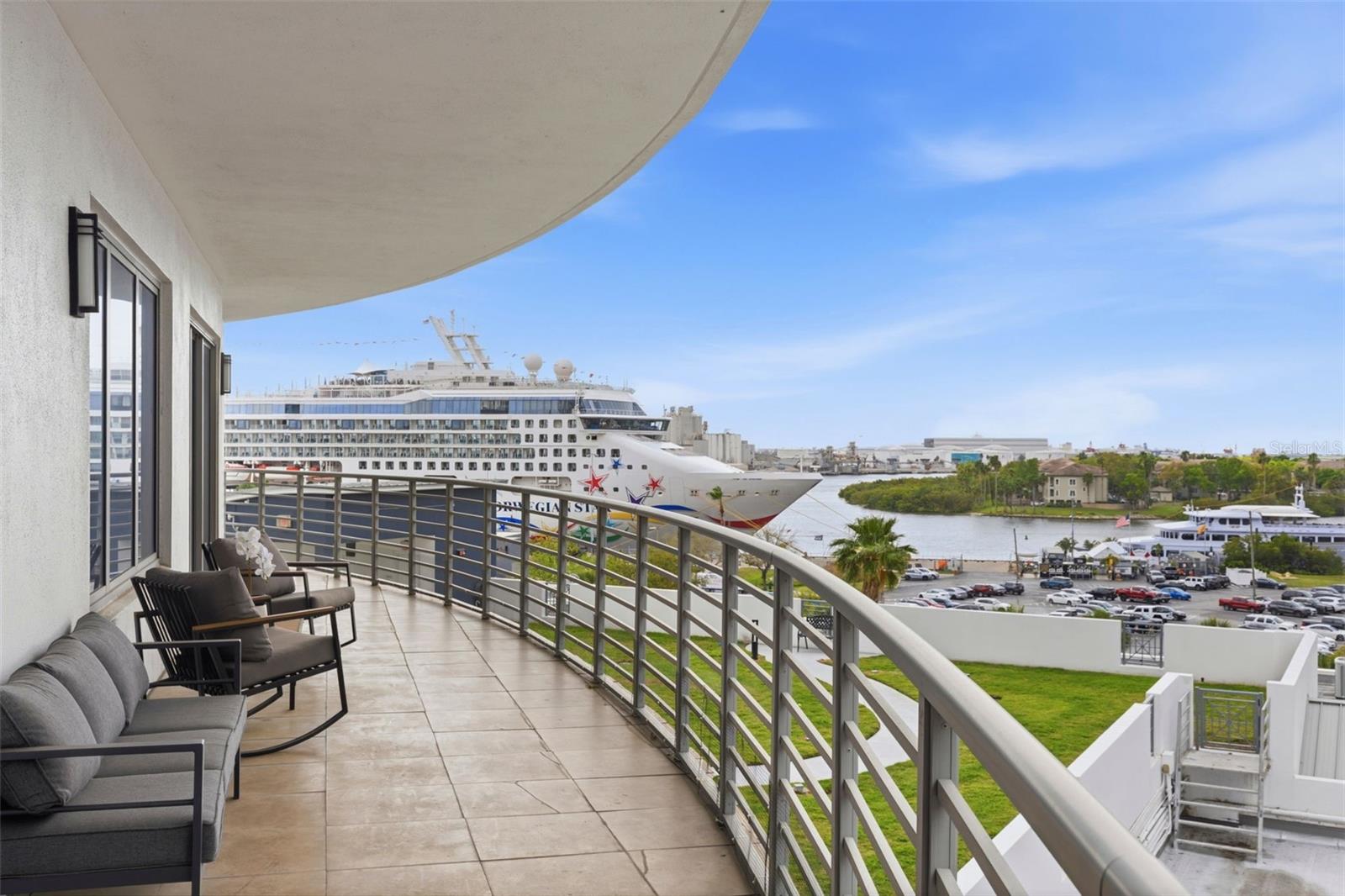 TOWERS OF CHANNELSIDE CONDOMINIUM - Residential Lease