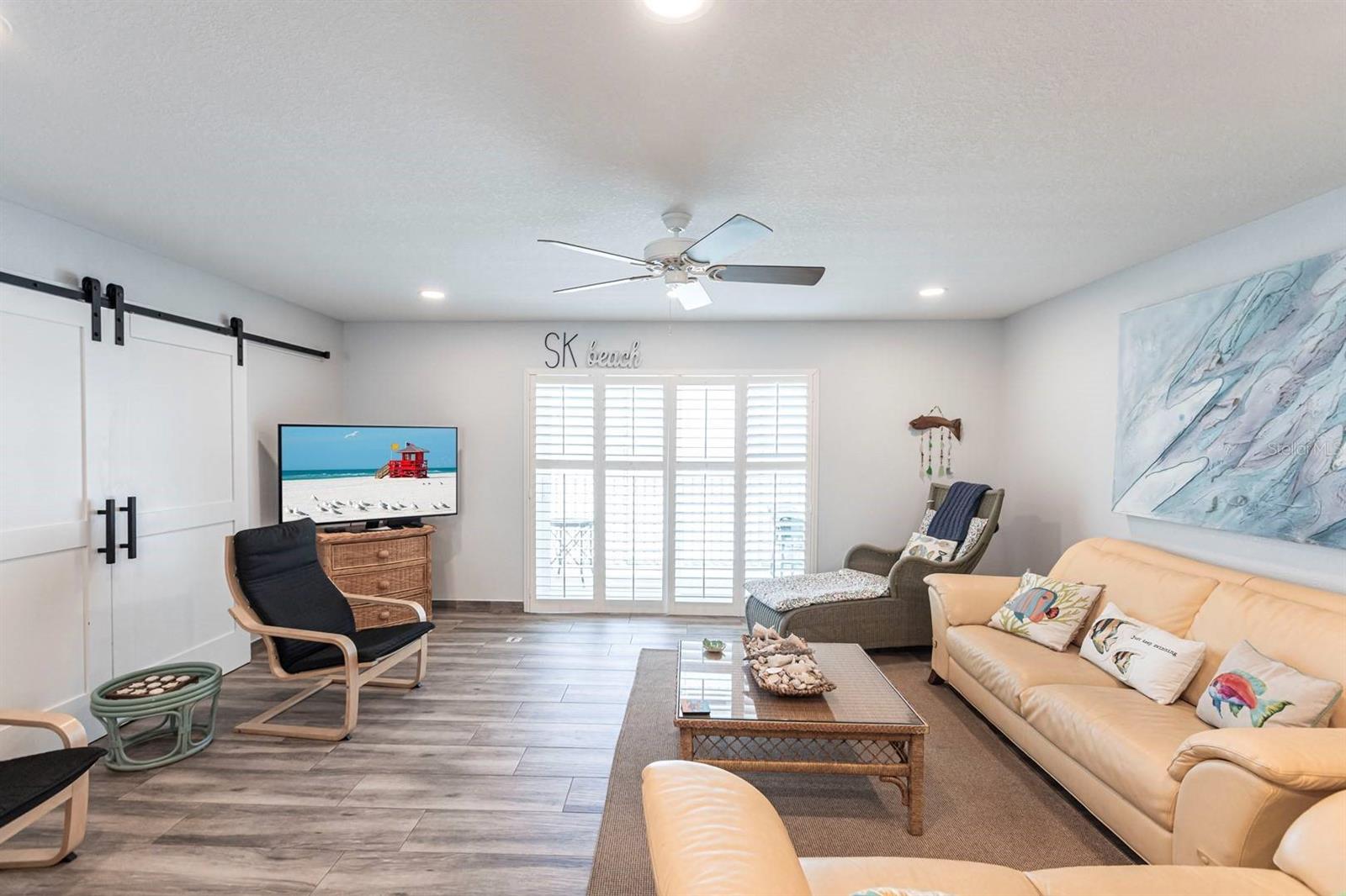 6154 MIDNIGHT PASS ROAD 202