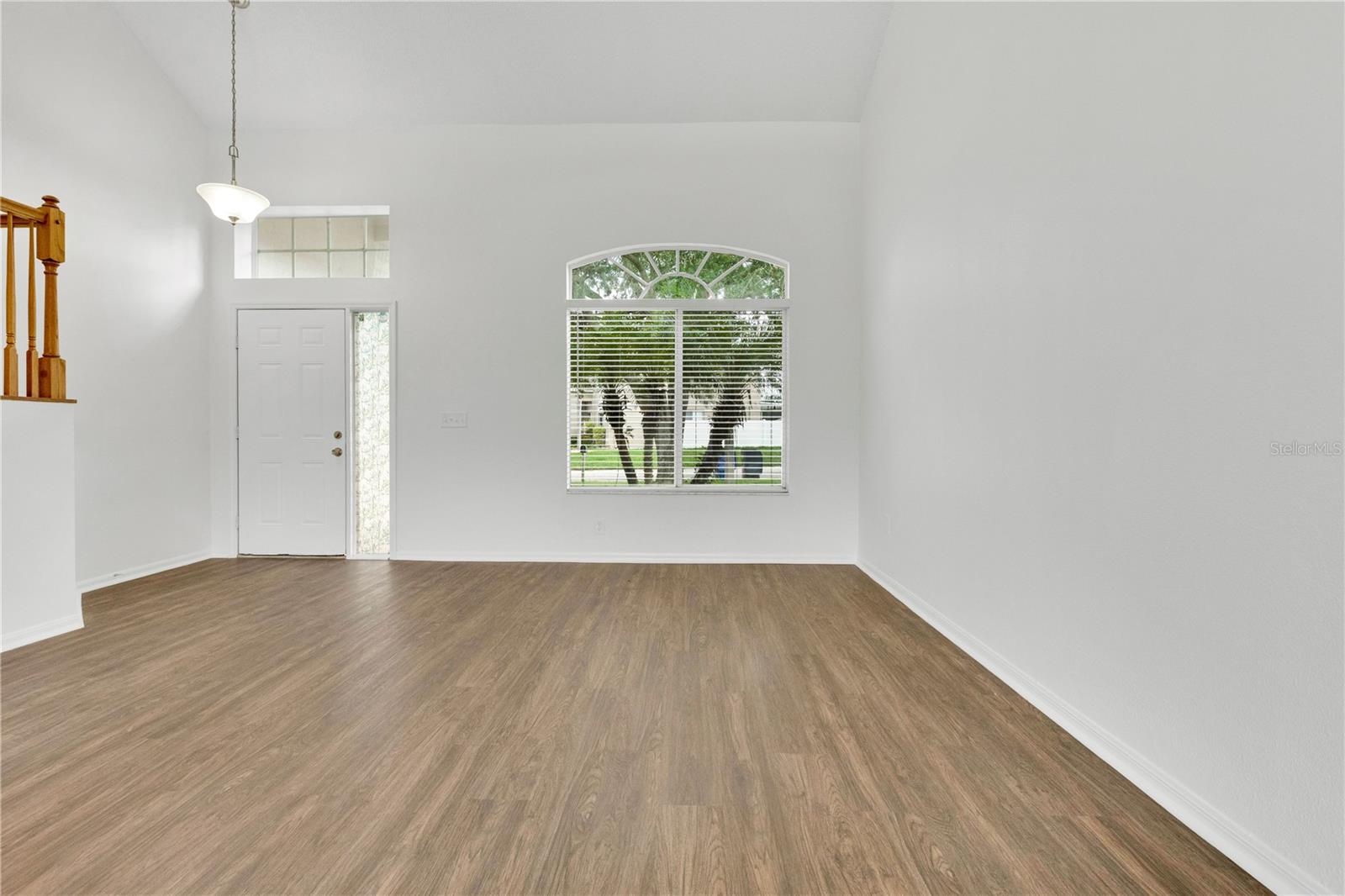 12613 LONGCREST DRIVE
