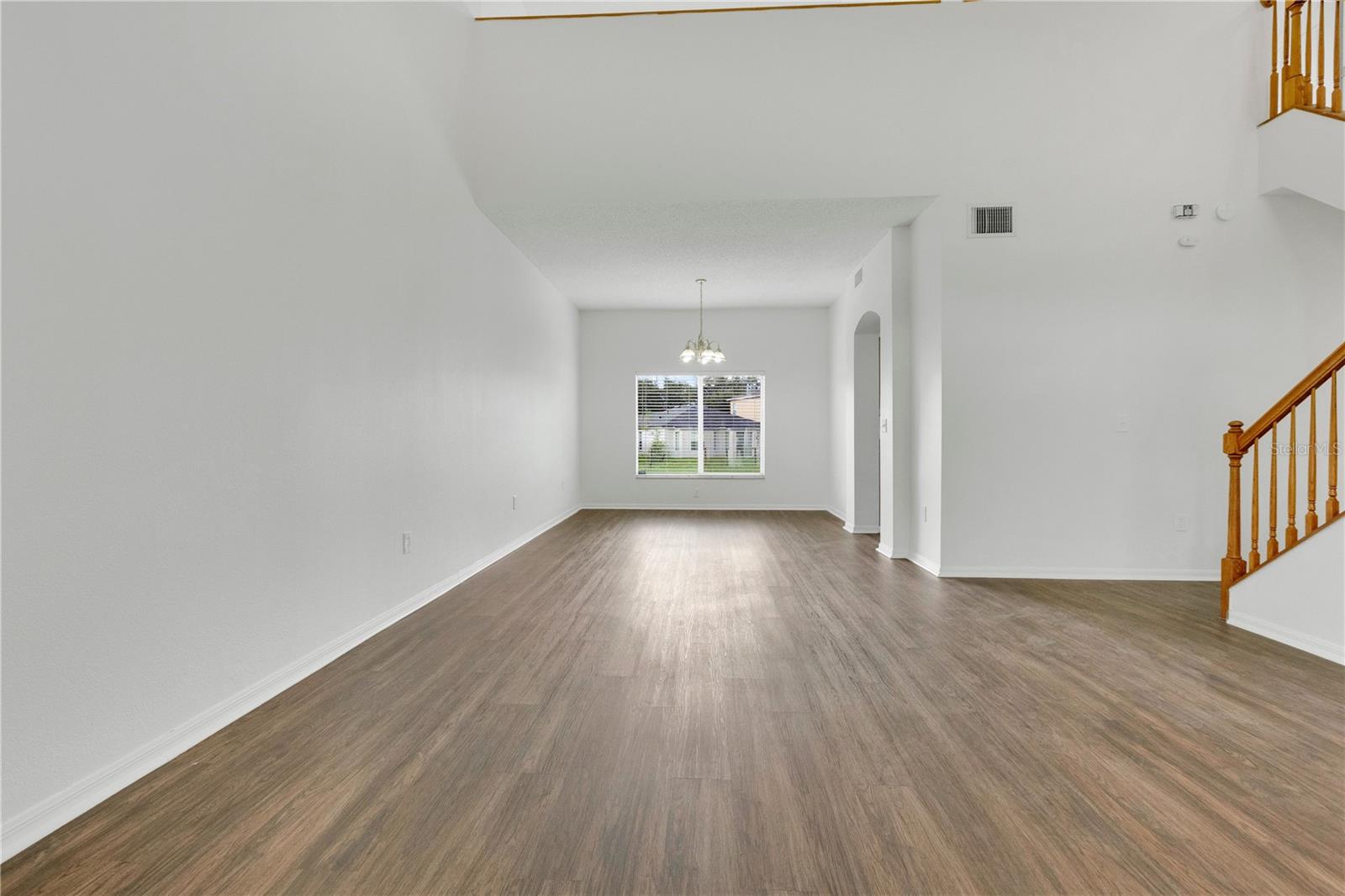 12613 LONGCREST DRIVE