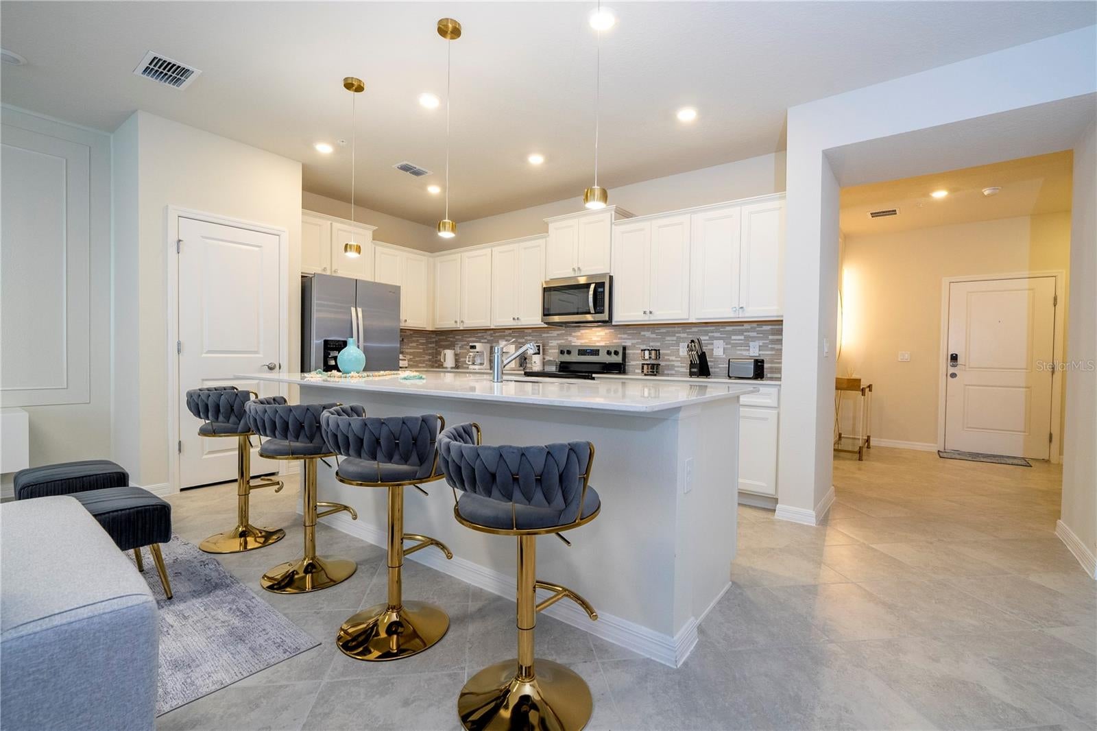 1248 BLUE ISLAND DRIVE
