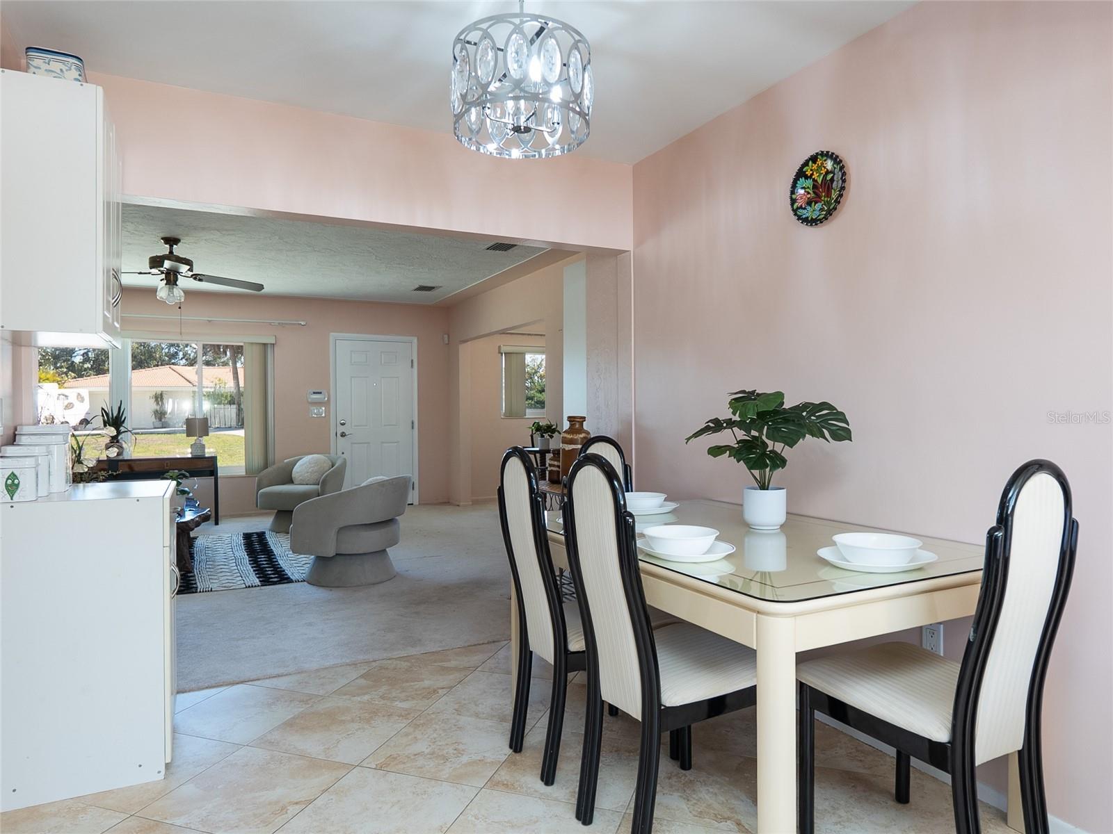 SOUTH GATE - Residential