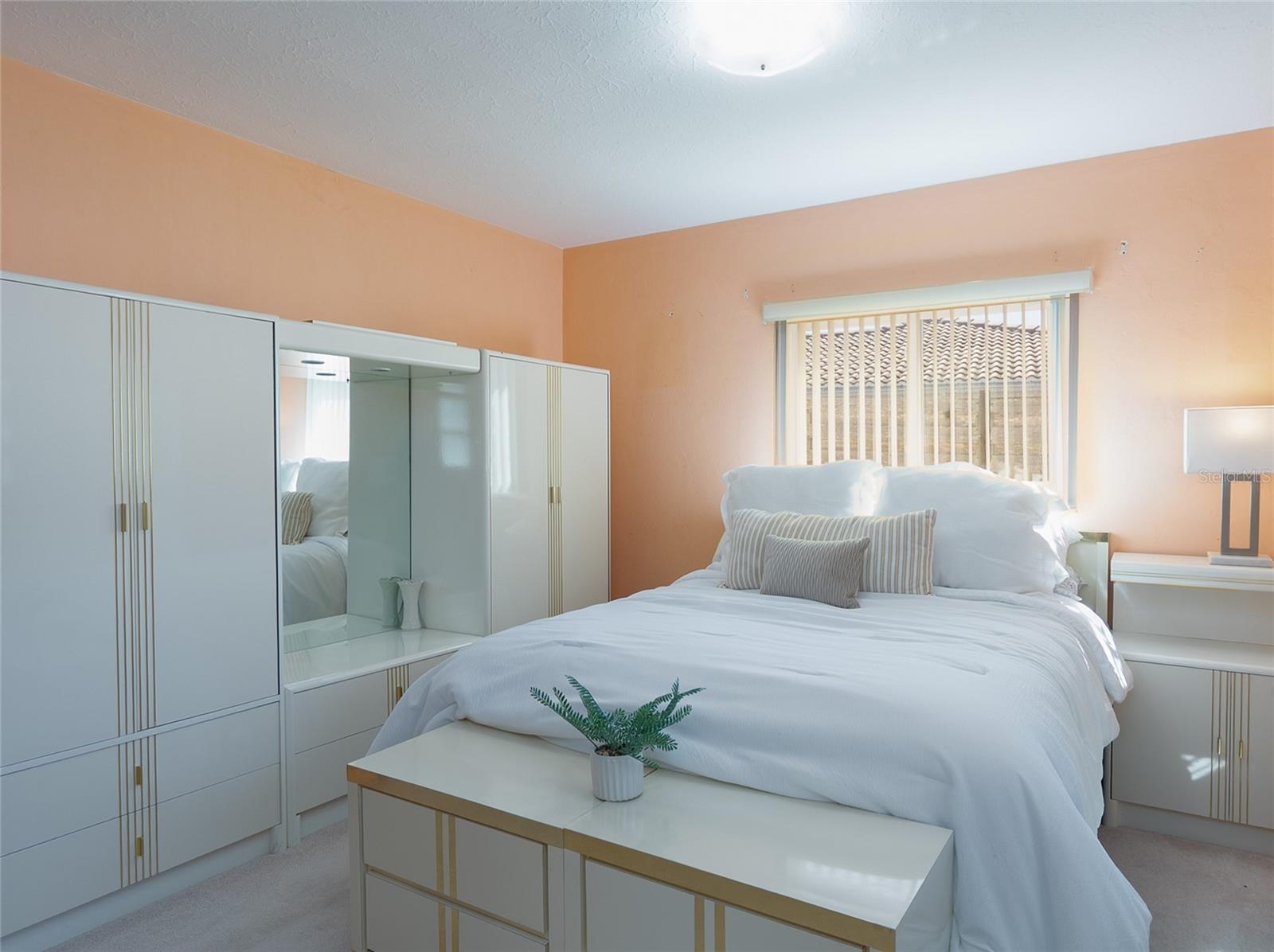 SOUTH GATE - Residential