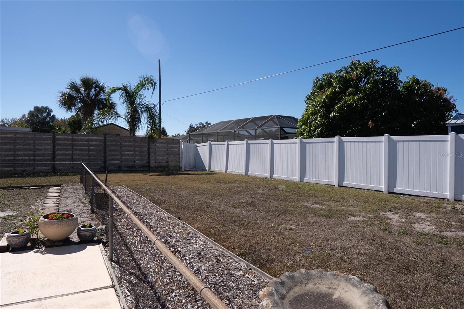 SOUTH GATE - Residential