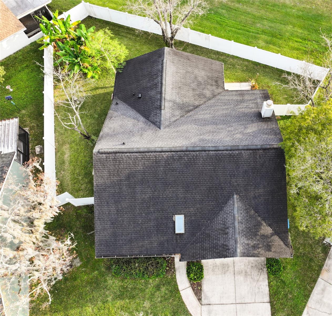 WEDGEWOOD TENNIS VILLAS - Residential