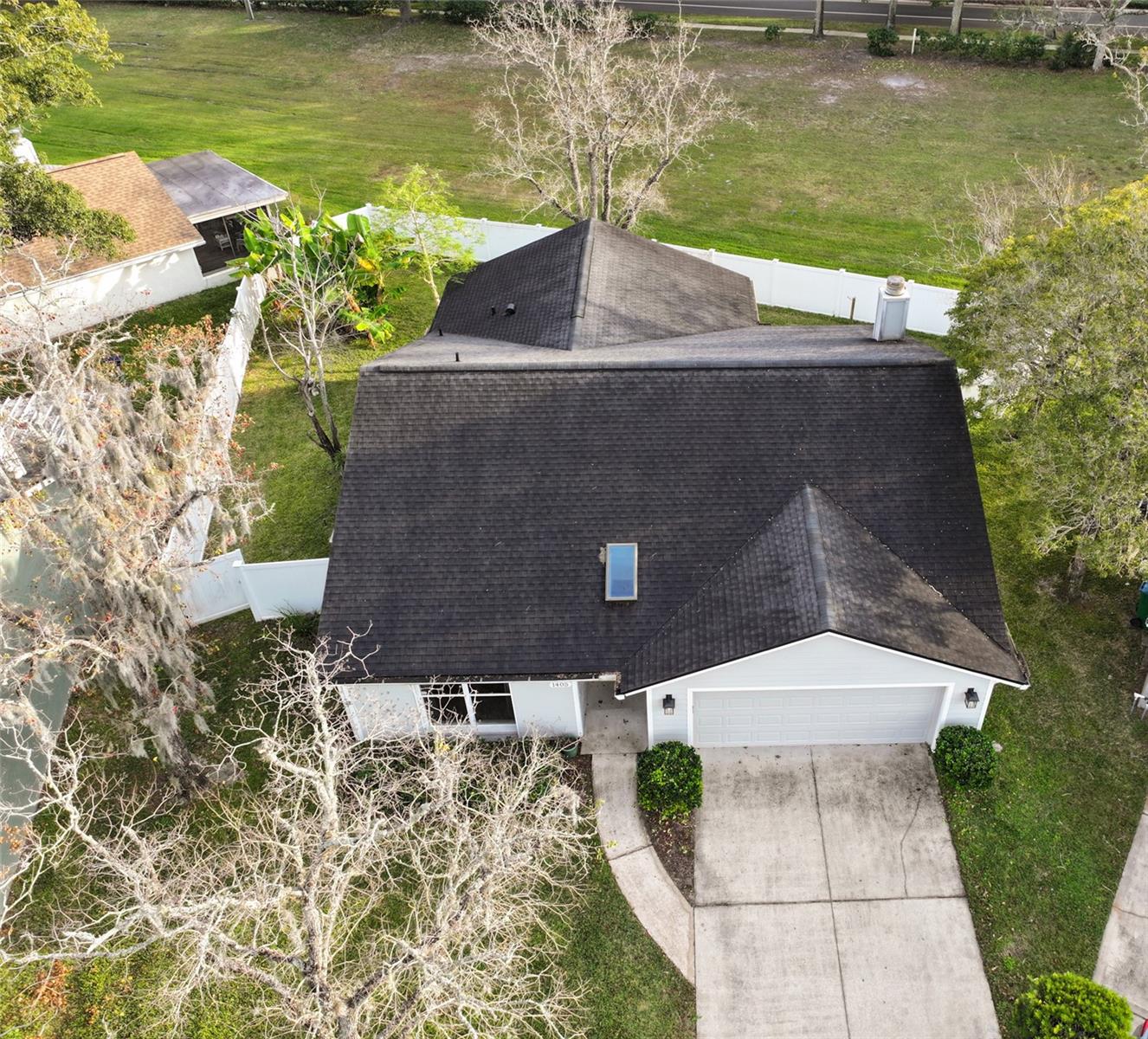 WEDGEWOOD TENNIS VILLAS - Residential