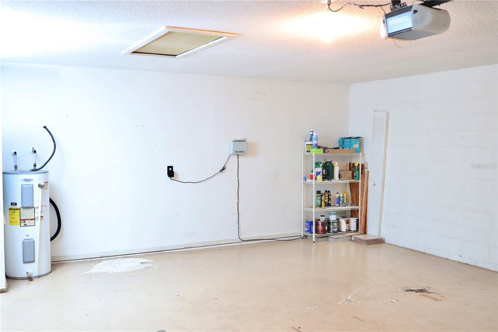 WEDGEWOOD TENNIS VILLAS - Residential