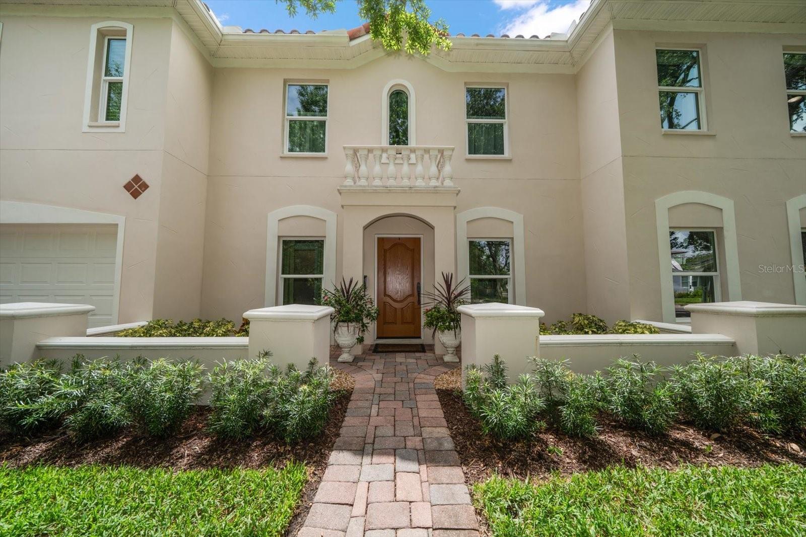 2900 W ESTRELLA STREET