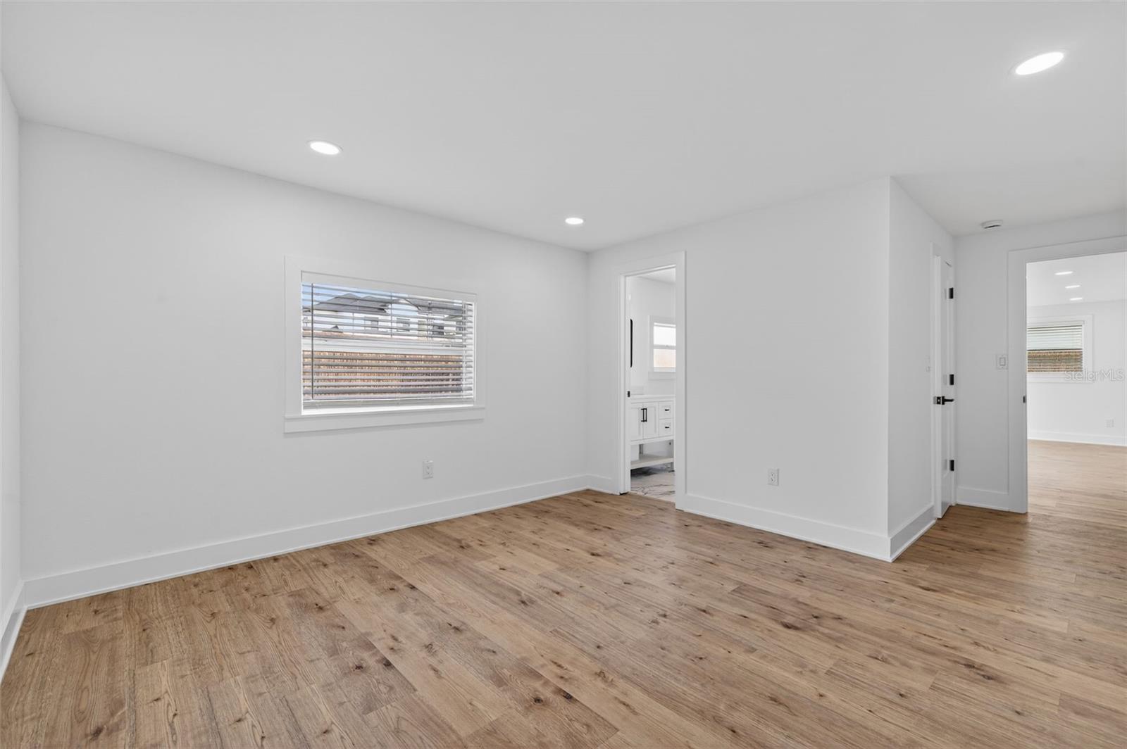 WALDEN WOODS - Residential