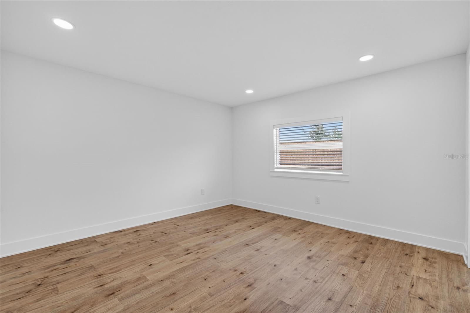 WALDEN WOODS - Residential