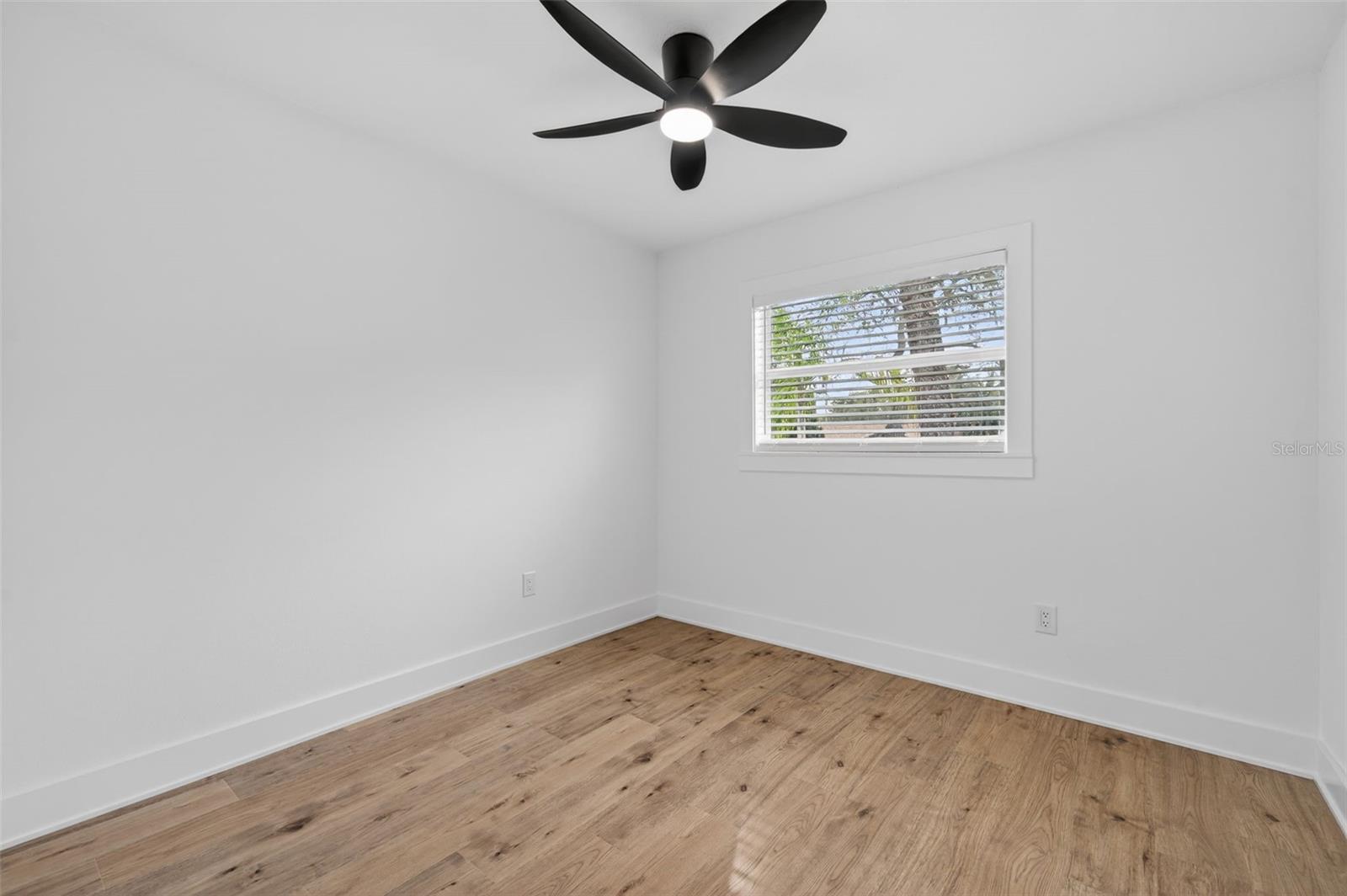 WALDEN WOODS - Residential