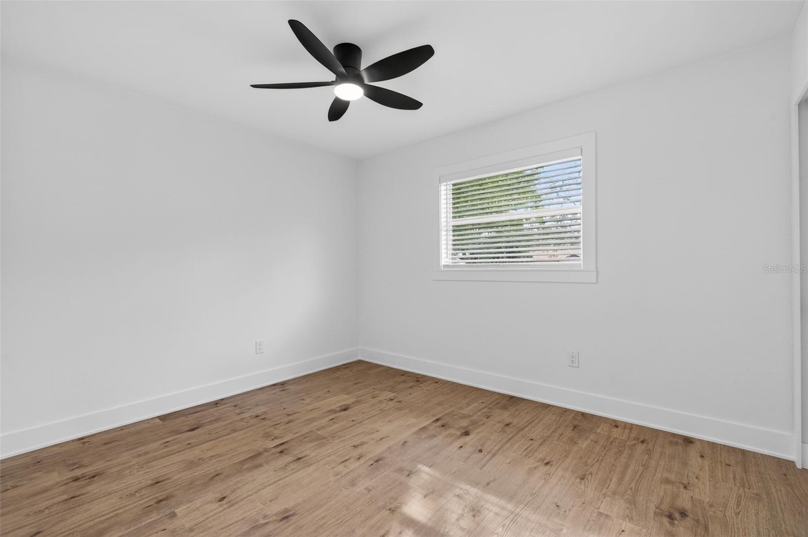 WALDEN WOODS - Residential