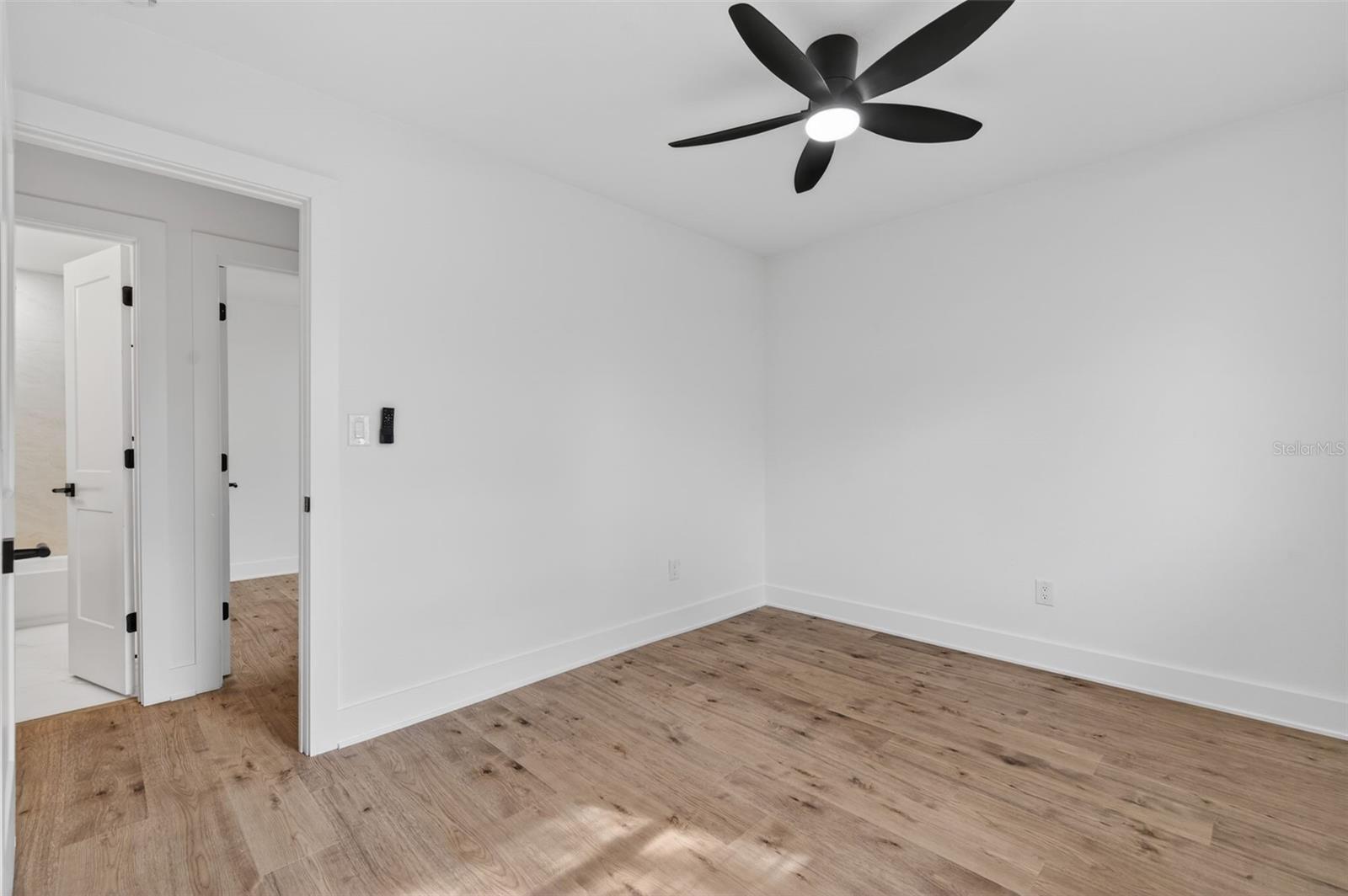 WALDEN WOODS - Residential